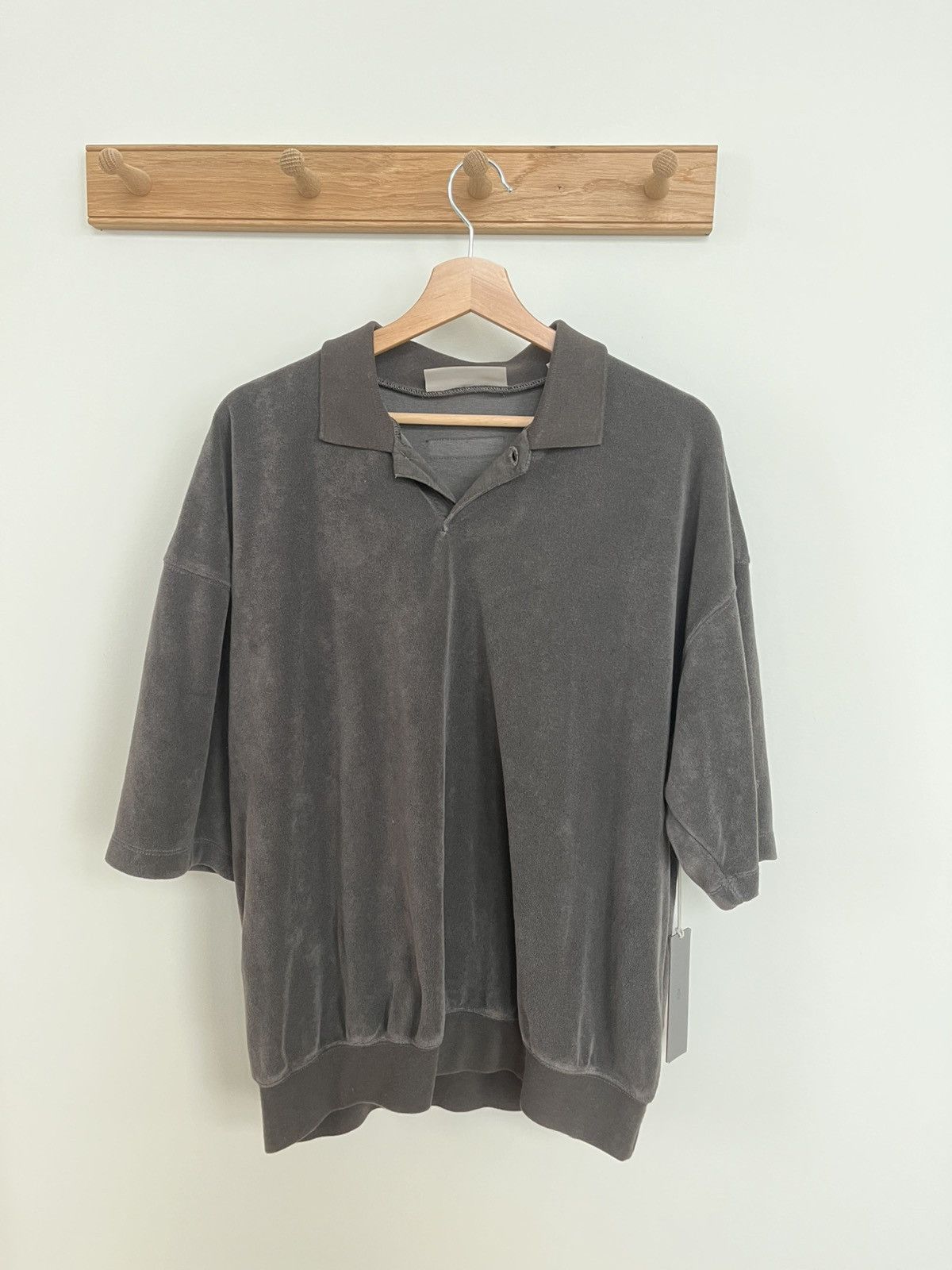Fear of God Fear of God Essentials dark grey terrycloth polo Size US S / EU 44-46 / 1 - 1 Thumbnail