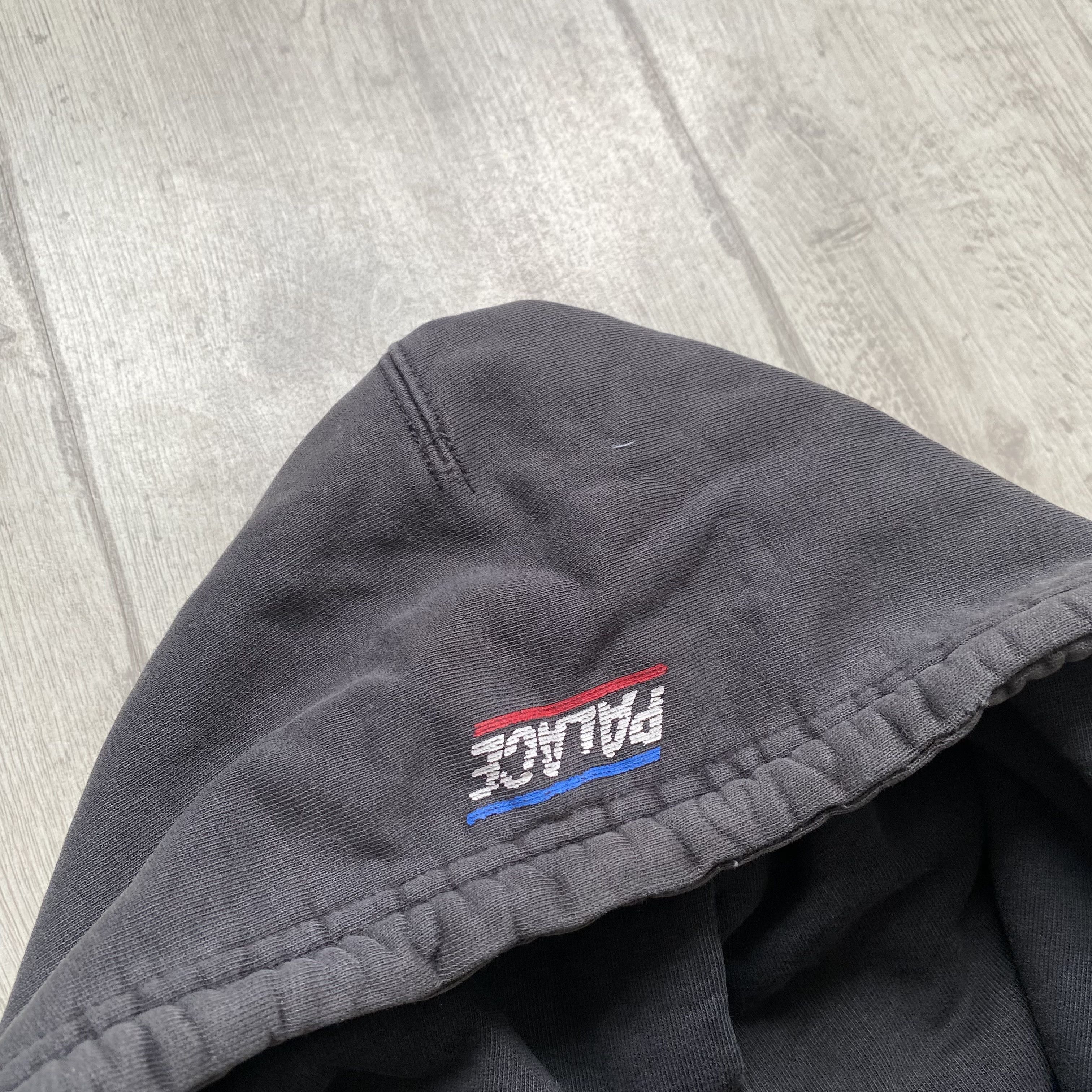Palace 🛹 Palace Trashed Heavy hoodie vintage skater surf Size US M / EU 48-50 / 2 - 4 Thumbnail