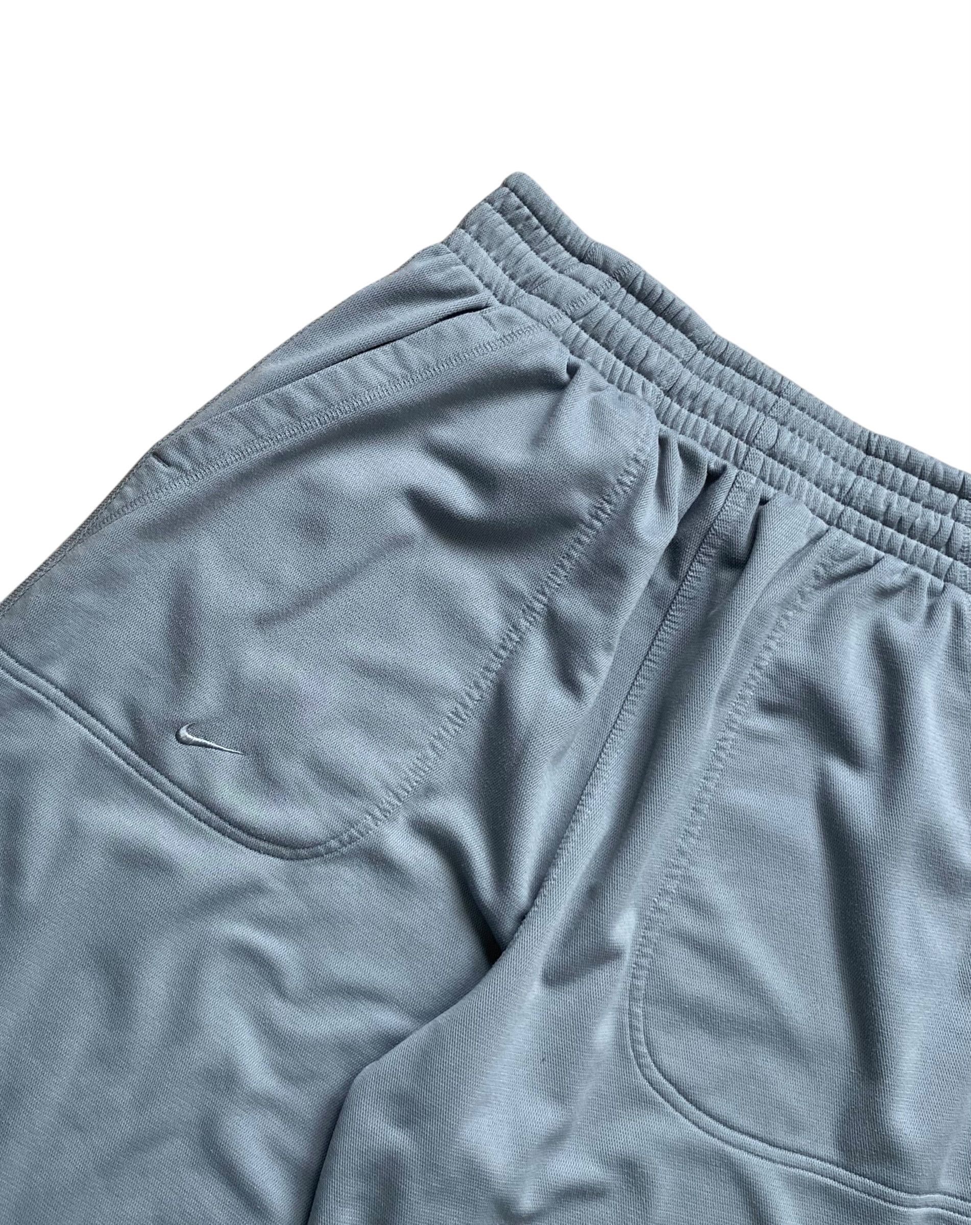 Nike × Vintage Lebron James y2k baggy shorts Size US 32 / EU 48 - 2 Thumbnail