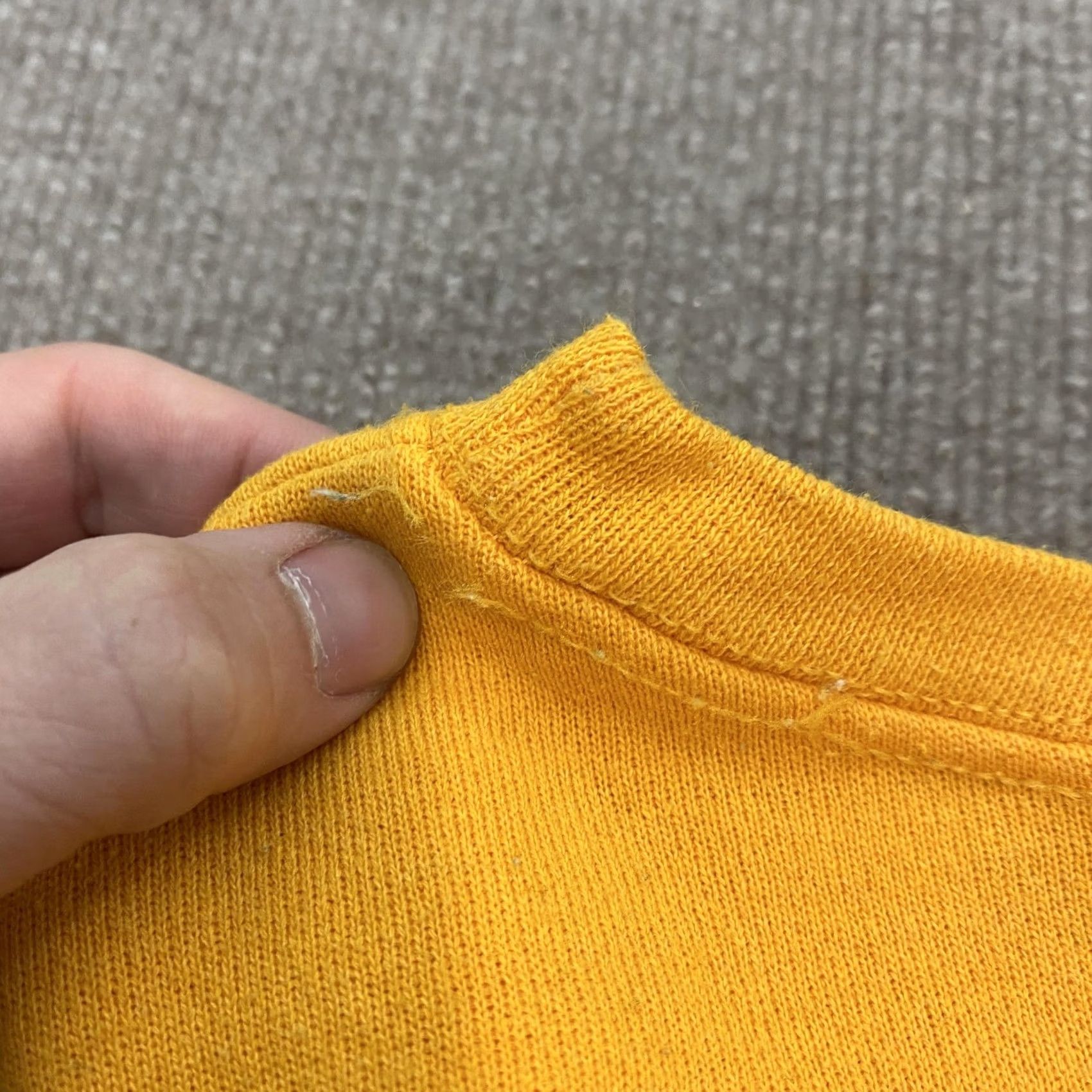 Champion Champion Sweatshirt Mens Medium Yellow Y2K Crewneck Fleece Embroidered Pullover Size US M / EU 48-50 / 2 - 4 Thumbnail