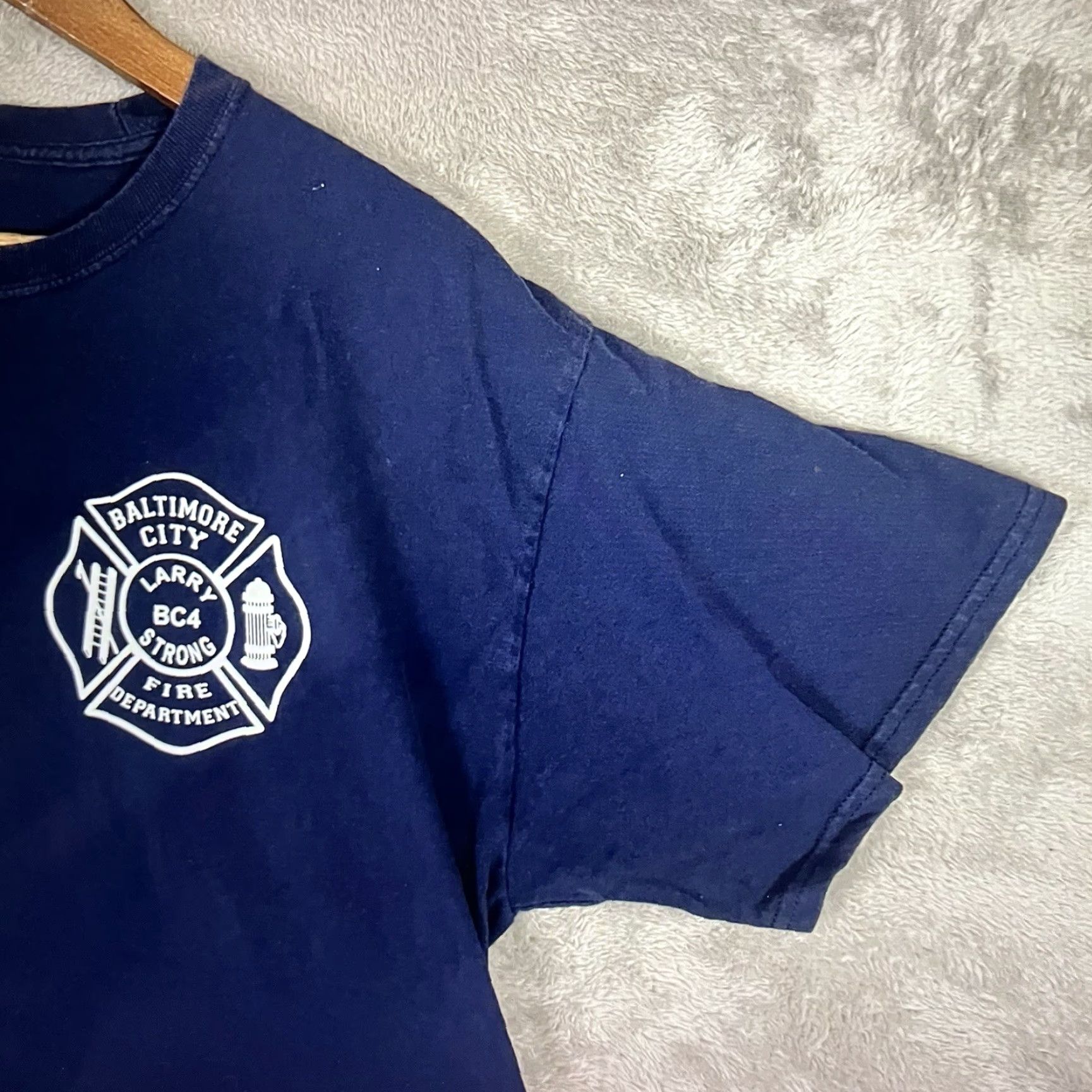 Port & Company VINTAGE Baltimore Strong Firefighter T Shirt Unisex Adults Large Blue Graphic Print 2000s City Fire Hero Size US L / EU 52-54 / 3 - 7 Thumbnail