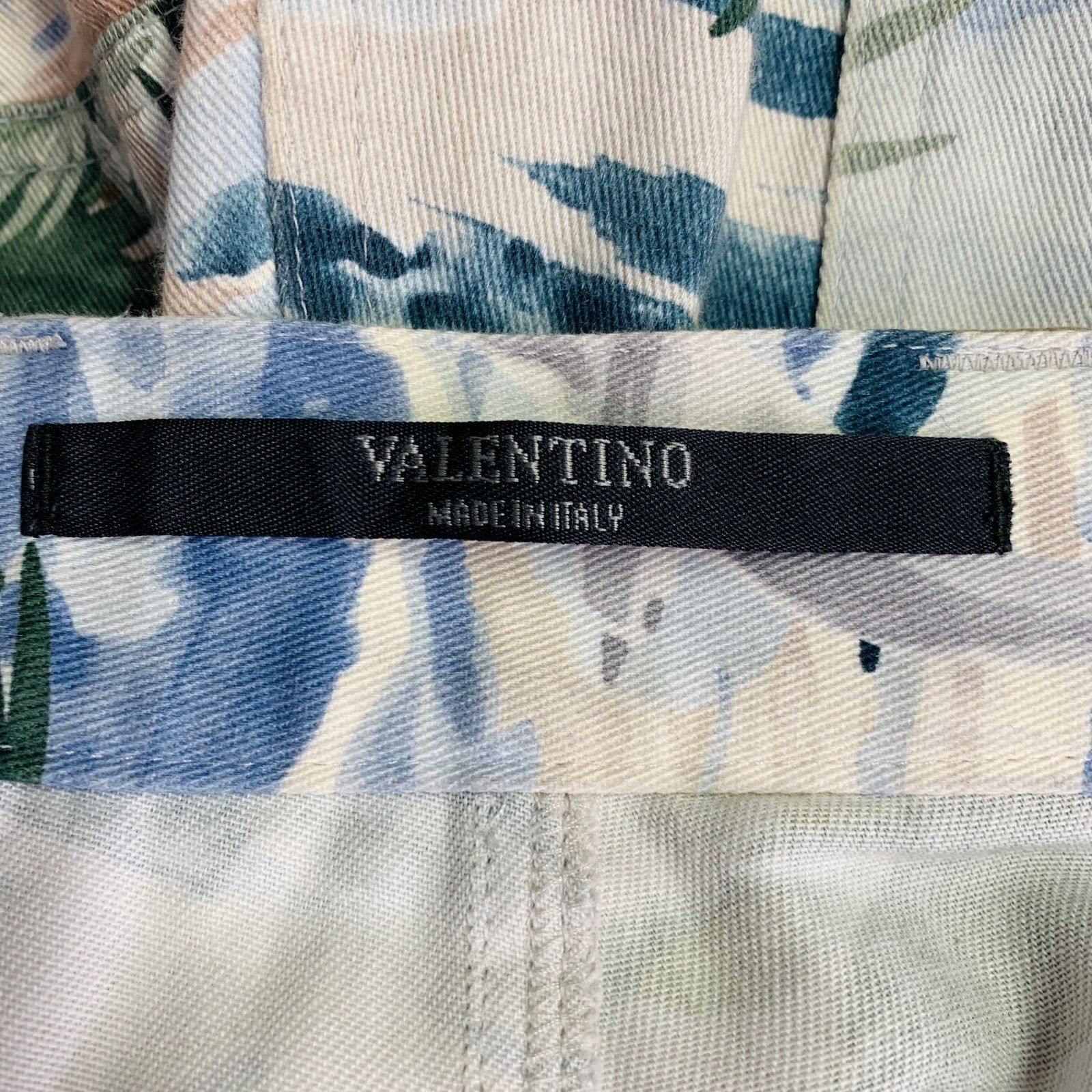 Valentino Multi Color Hawaiian Tropical Cotton Twill Zip Fly Shorts Size US 30 / EU 46 - 3 Thumbnail