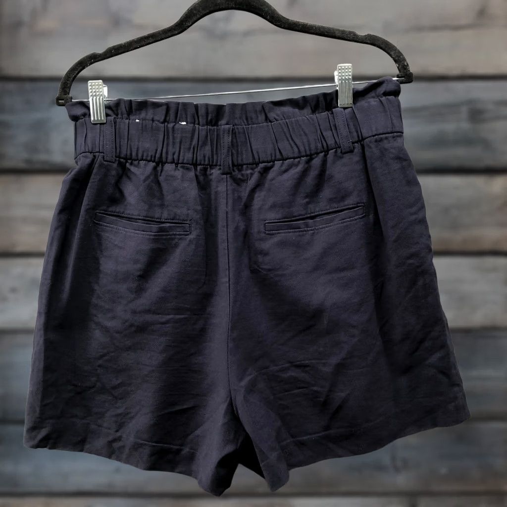 Ann Taylor VINTAGE? No. Ann Taylor Paperbag Waist Shorts Womens M Navy Blue Pull On High Rise Rayon Size 32" / US 10 / IT 46 - 1 Thumbnail