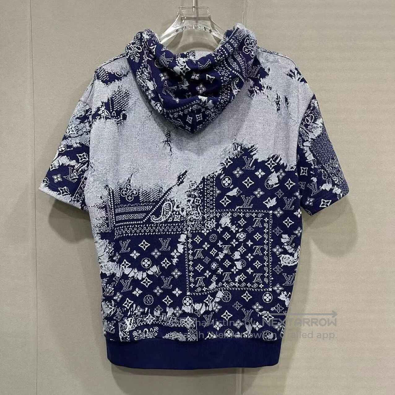 Louis Vuitton louis vuitton color print short sleeve hoodie. Size US M / EU 48-50 / 2 - 4 Thumbnail