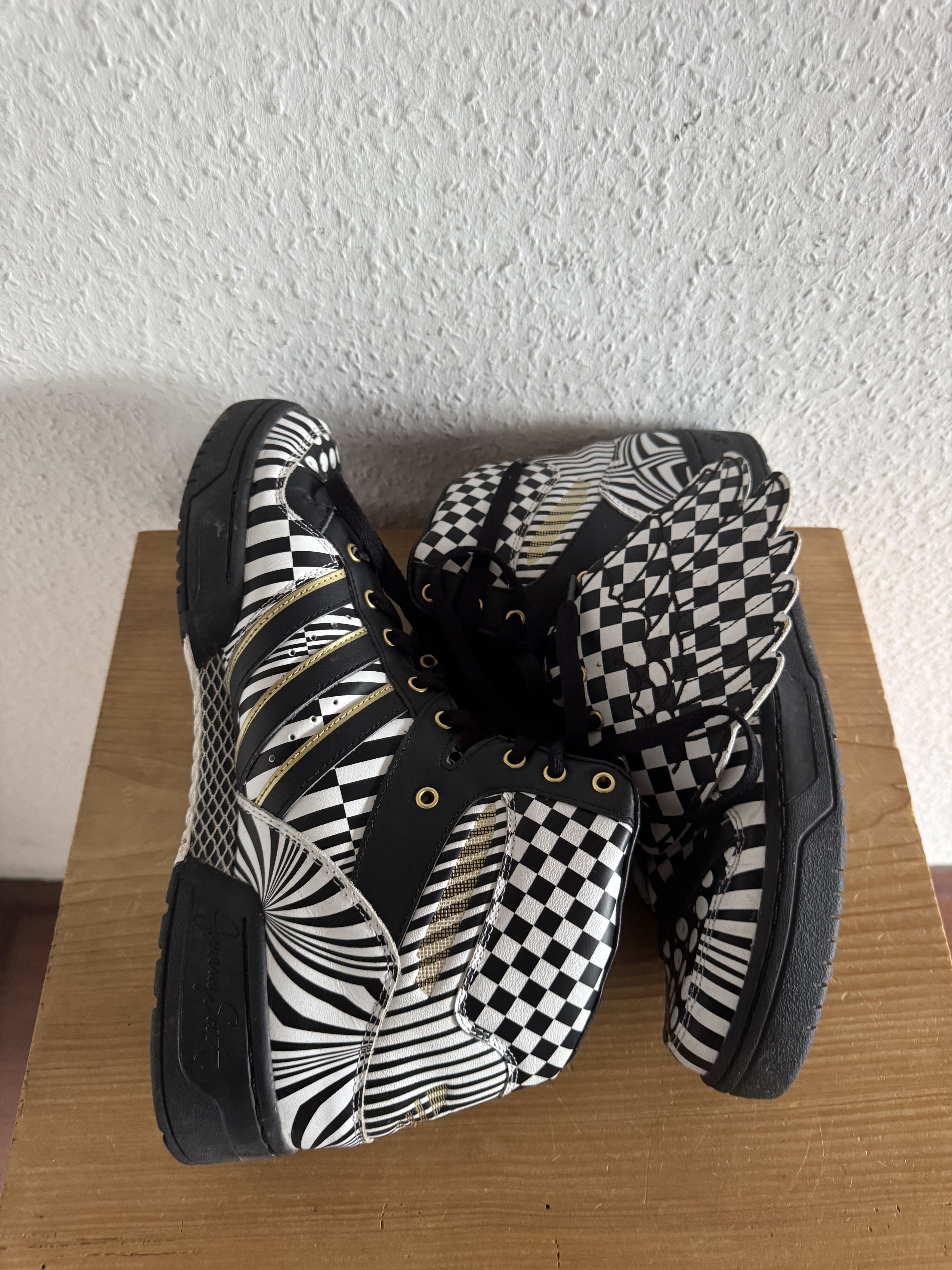 Adidas × Jeremy Scott JS Wings OPART Black White Size US 12.5 / EU 45-46 - 1 Thumbnail