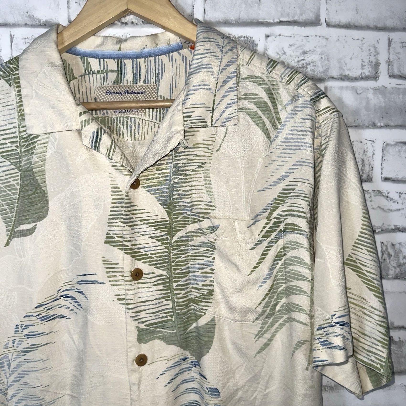 Tommy Bahama Tommy Bahama Hawaiian Shirt Mens Size L Original Fit 100% Silk Size US L / EU 52-54 / 3 - 2 Thumbnail