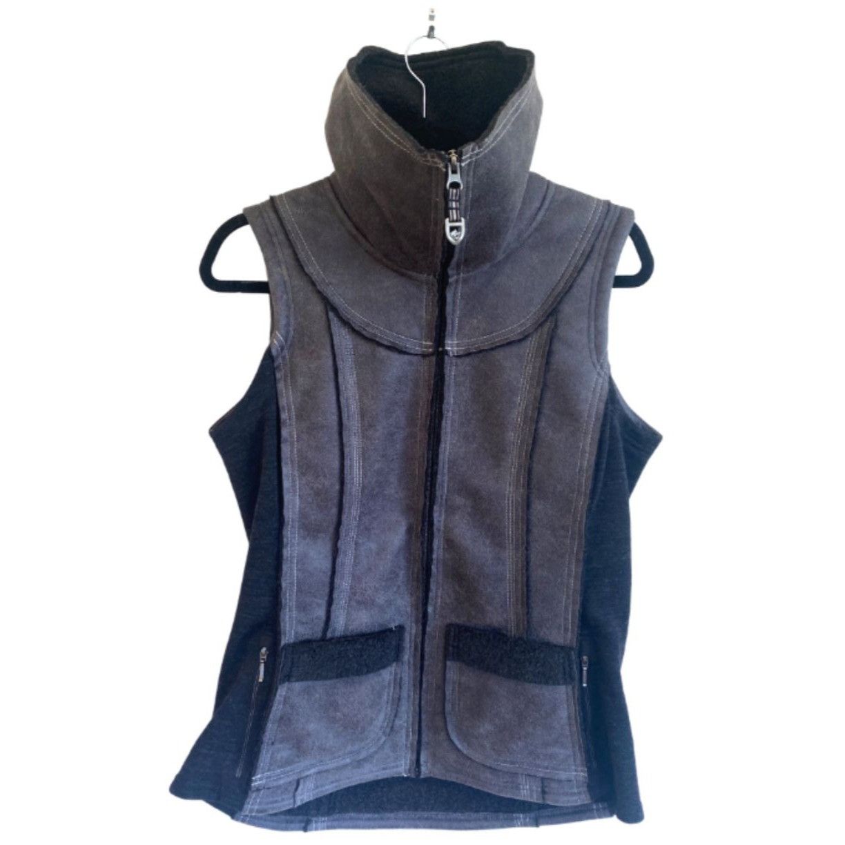 Kuhl NWT KUHL Women's Medium Raven Gray Black Dani Sherpa Vest It Size M / US 6-8 / IT 42-44 - 18 Thumbnail