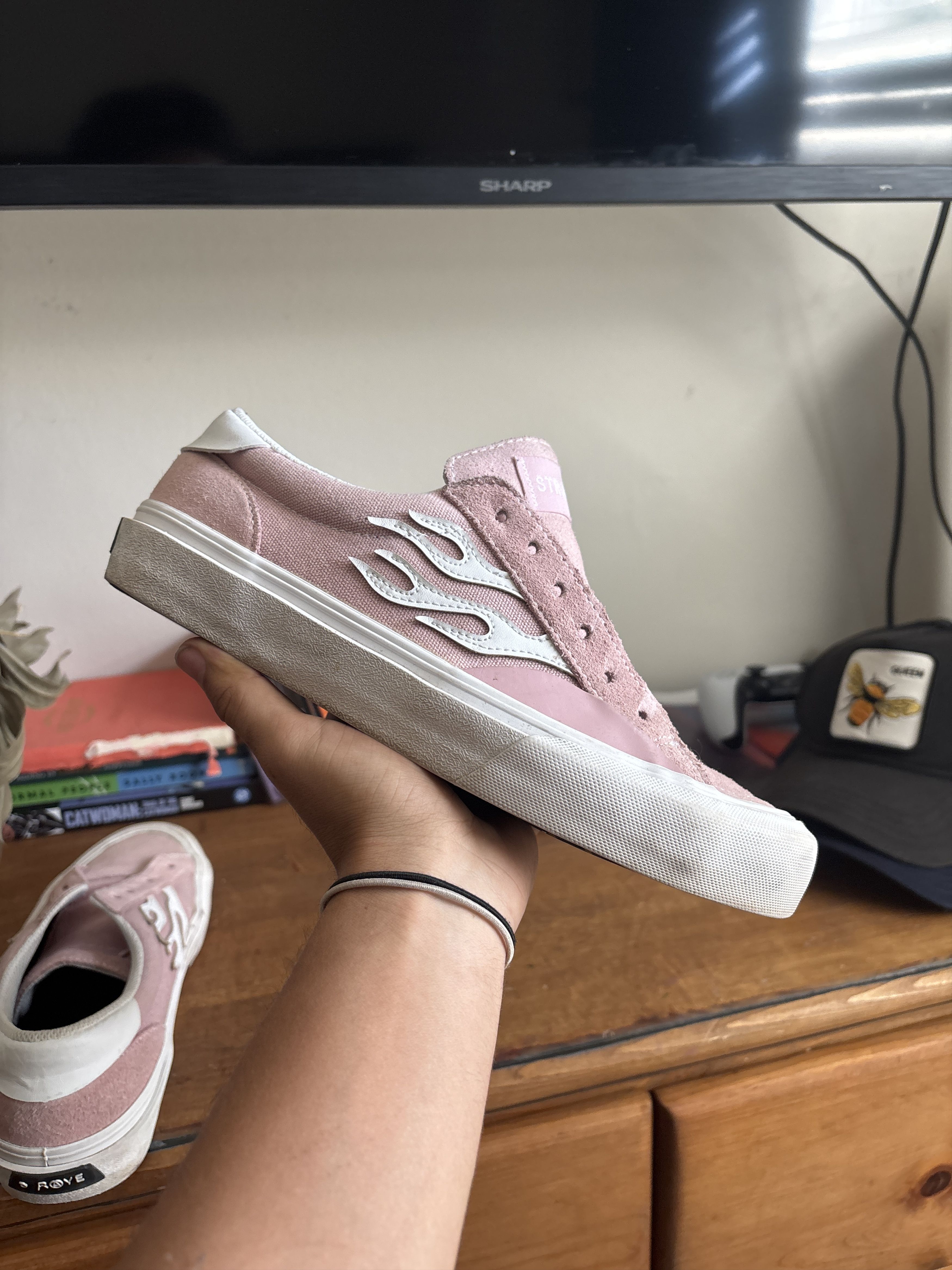 STRAYE Straye pink skater shoe Size US 8.5 / EU 41-42 - 5 Thumbnail