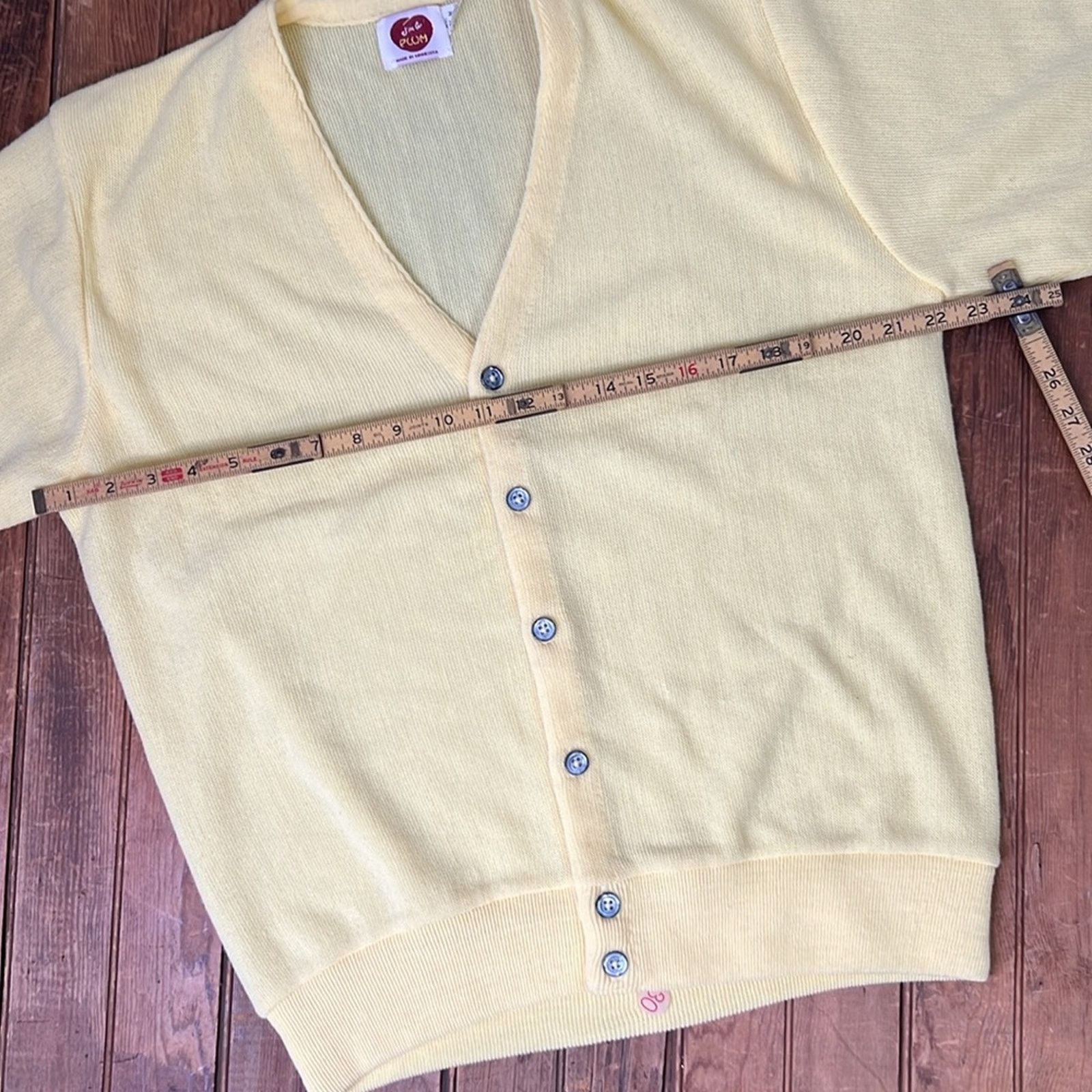 Other Vintage Men’s Grandpa yellow v neck cardigan size med NWOT Size US M / EU 48-50 / 2 - 4 Thumbnail