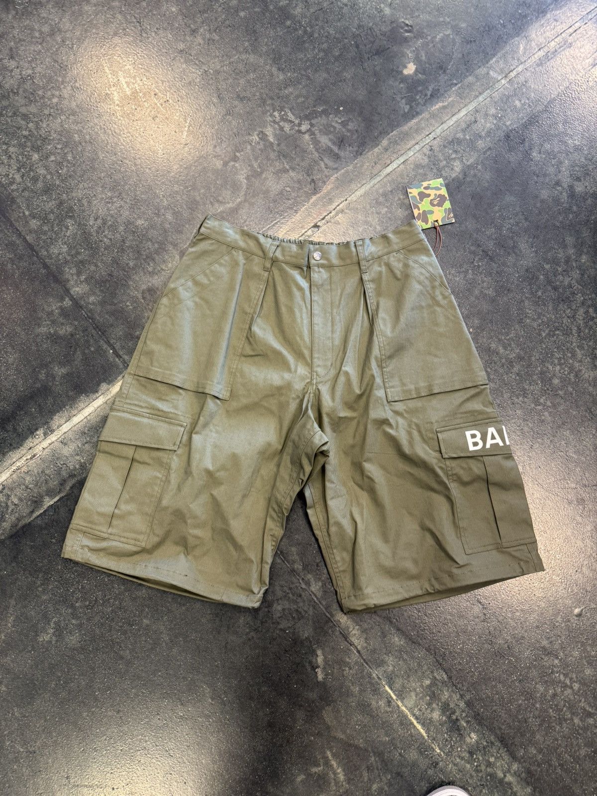 Bape Bape 6 Pocket Wide Fit Shorts Size US 36 / EU 52 - 1 Thumbnail
