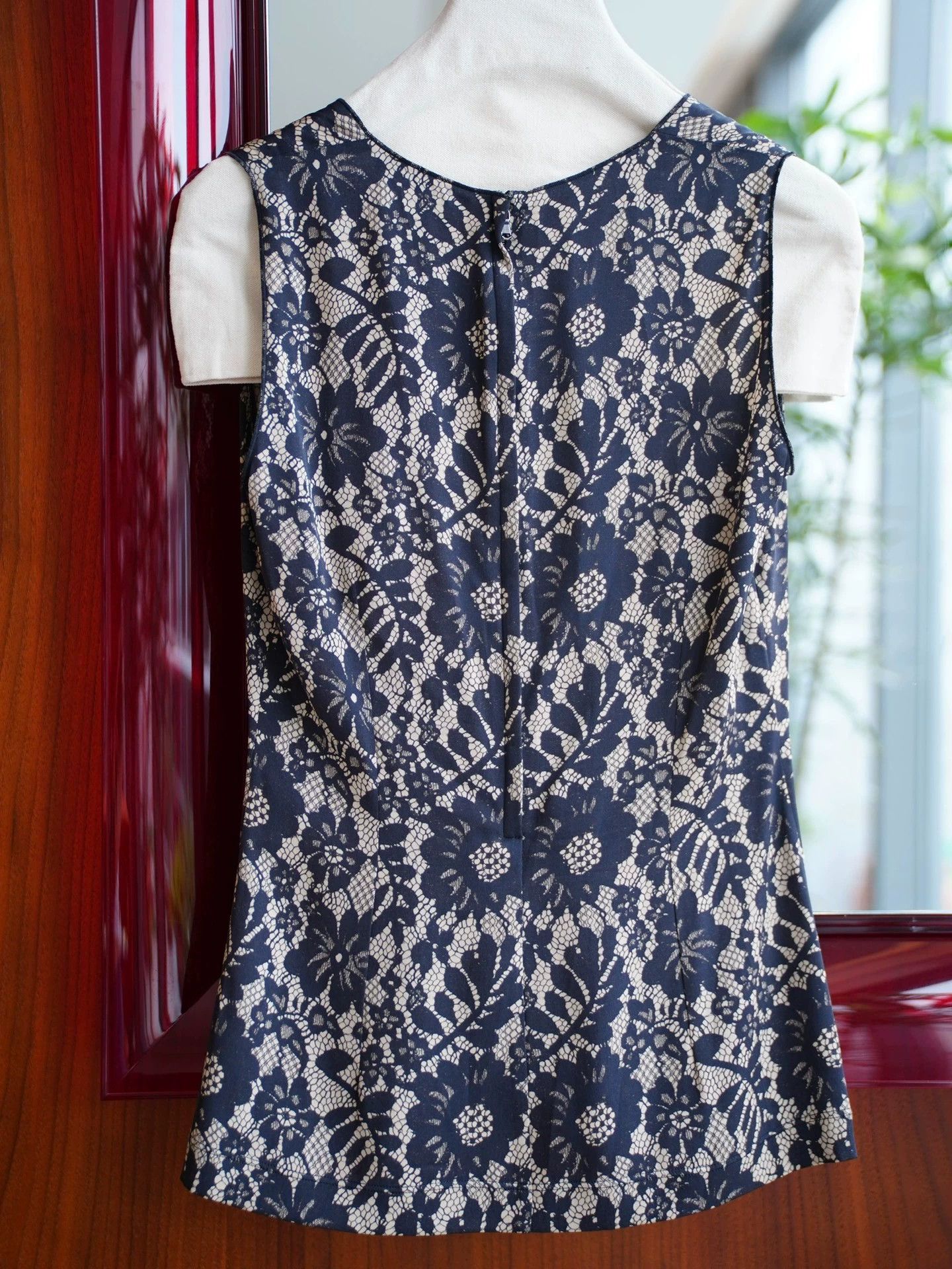 Dolce & Gabbana Dolce&Gabbana Women's Lace Print Tank Top 38/L Size XS / US 0-2 / IT 36-38 - 3 Thumbnail