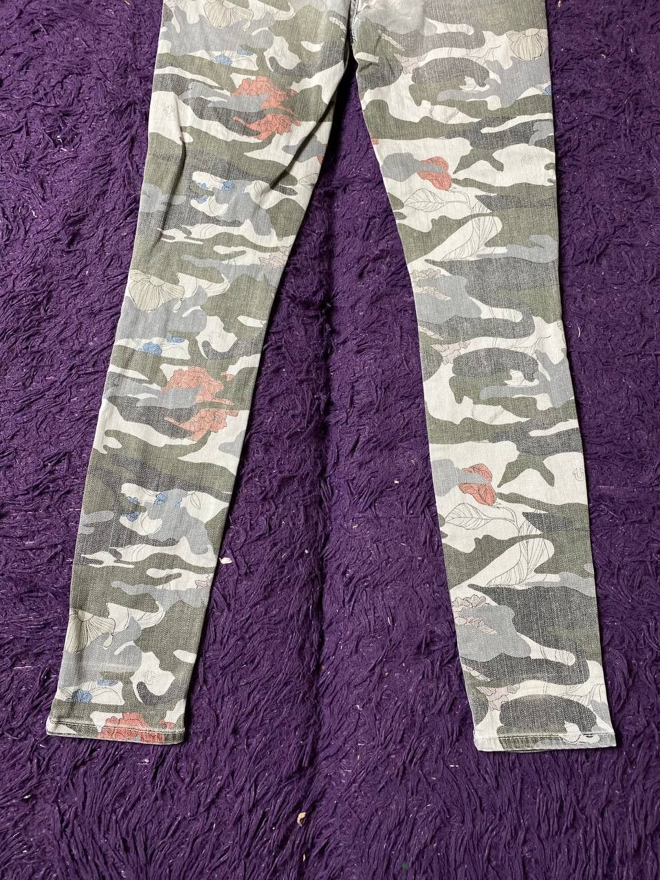 True Religion vintage jeans print True Religion crazy Y2K logo streetwear Size US 27 - 19 Thumbnail