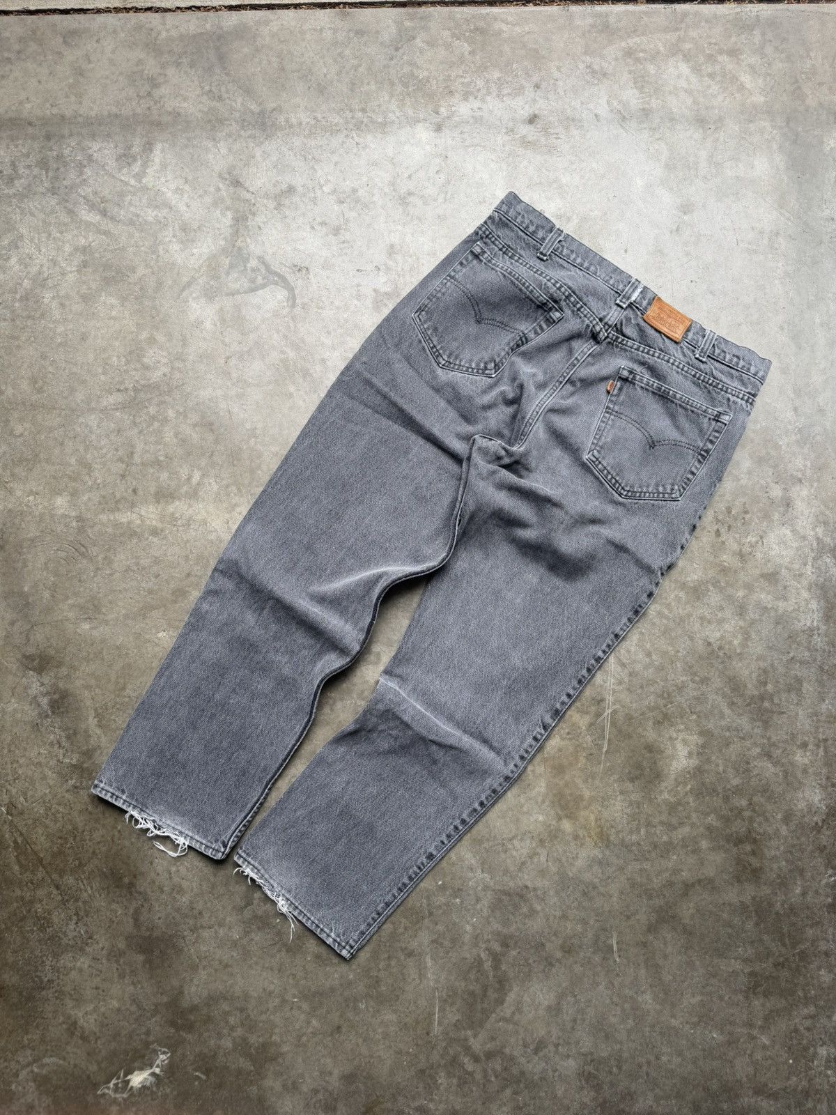 Levi's × Vintage Vintage 90’s Levi’s Two Horses Black Leather Tab Baggy Denim Size US 36 / EU 52 - 1 Thumbnail