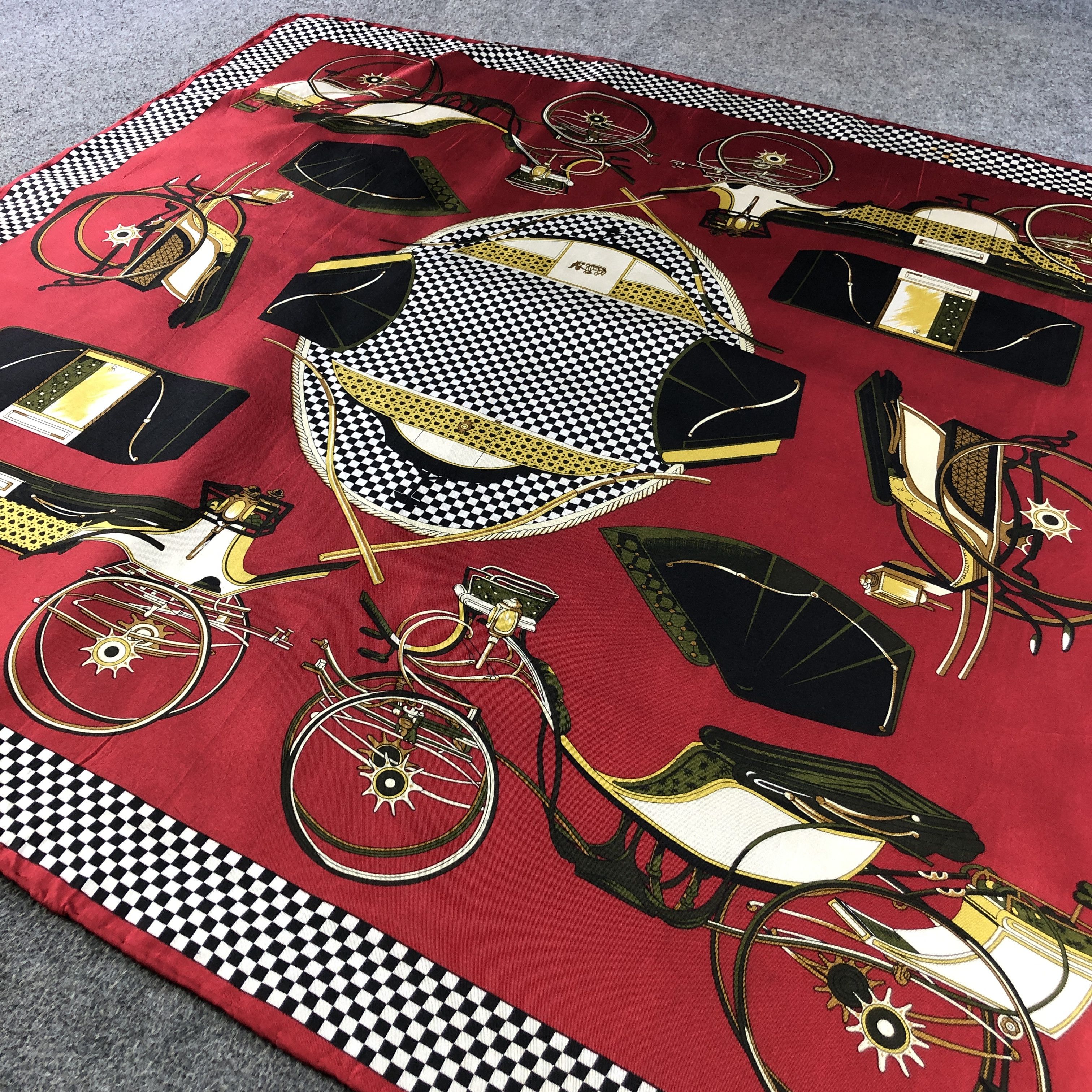 Japanese Brand Luxury Carriage Hand Rolled Silk Scarf M1121 Size ONE SIZE - 3 Thumbnail