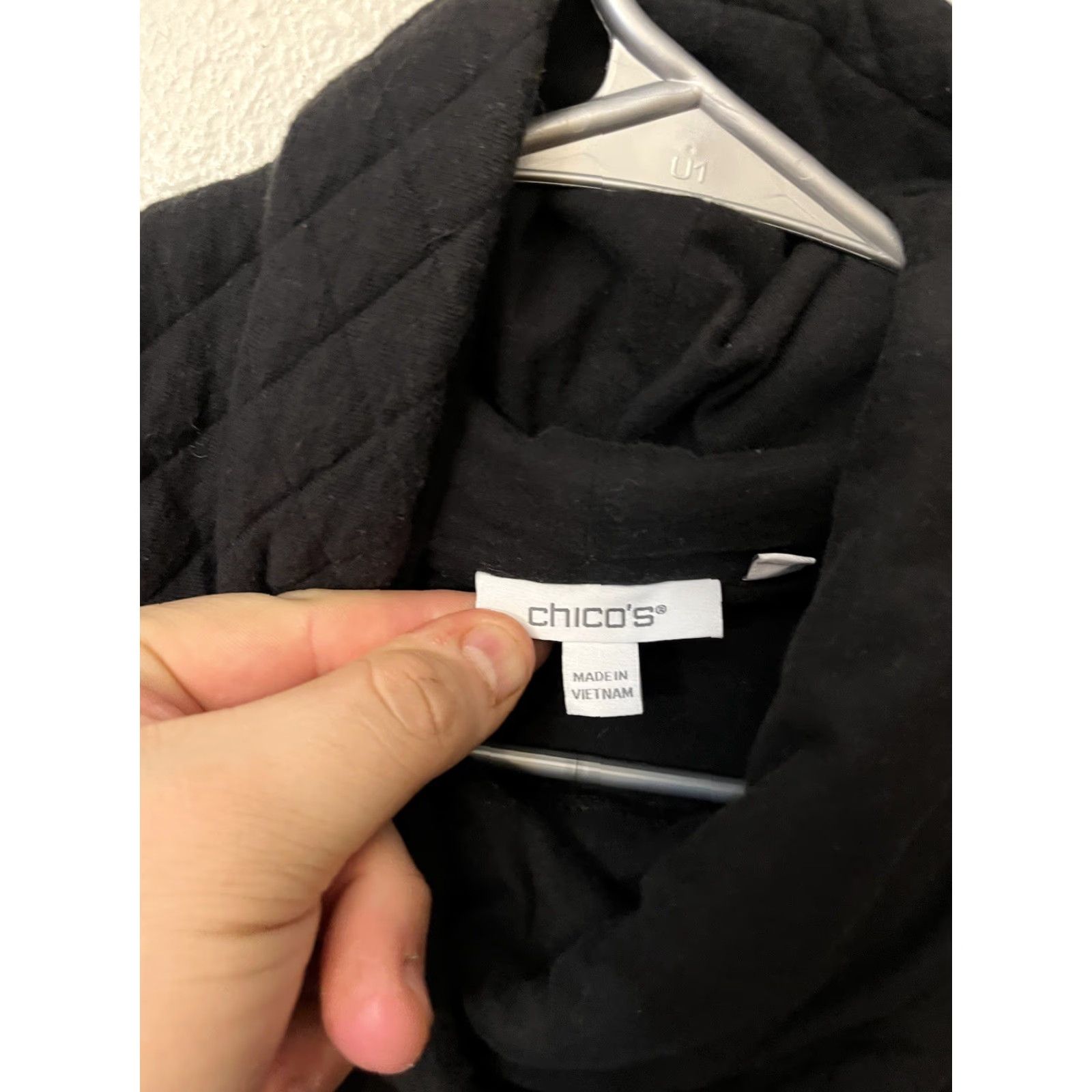 Vintage Chicos Womens Top Sweatshirt Long Sleeve Black Quilted Cowl Neck Zip Hem Detail Pullover 0 Small Regular Womens Size XS / US 0-2 / IT 36-38 - 2 Thumbnail
