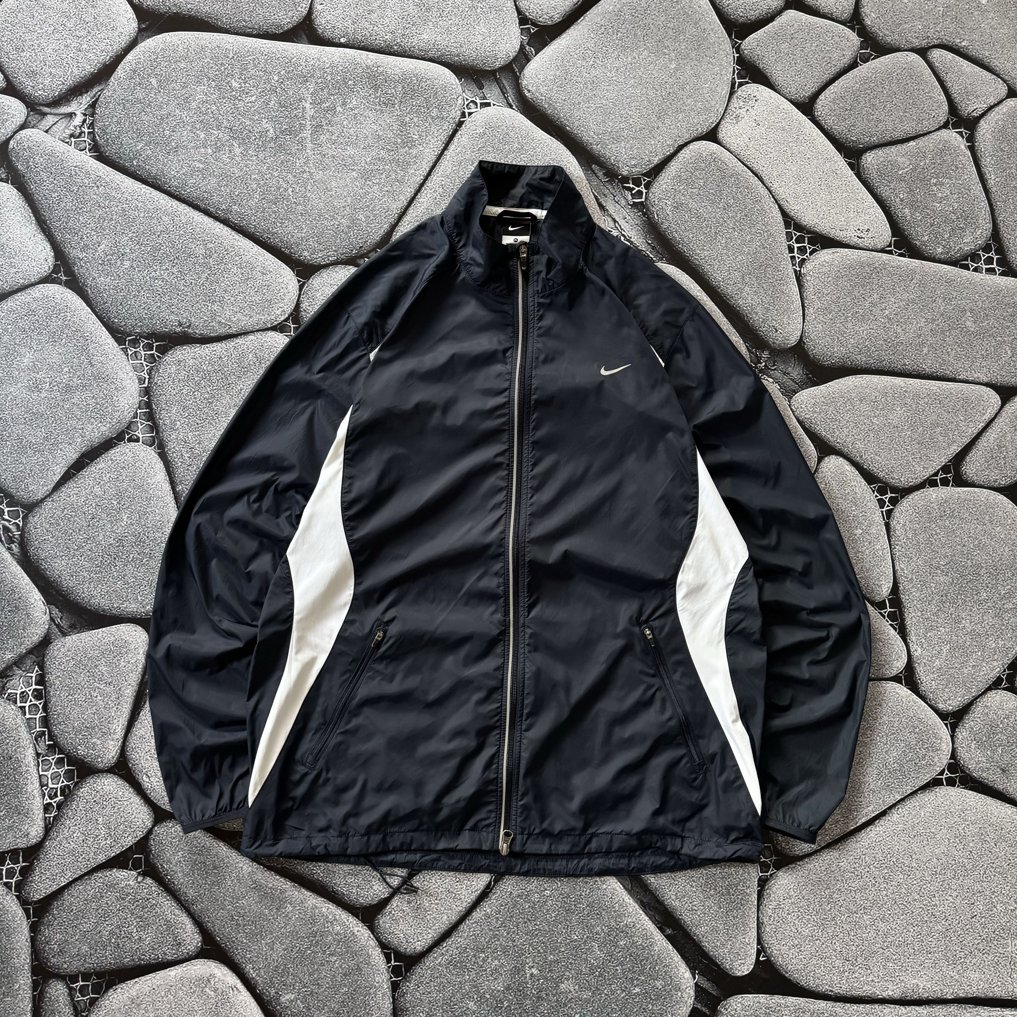NIKE VINTAGE NYLON ZIP WINDBREAKER DRILL JACKET