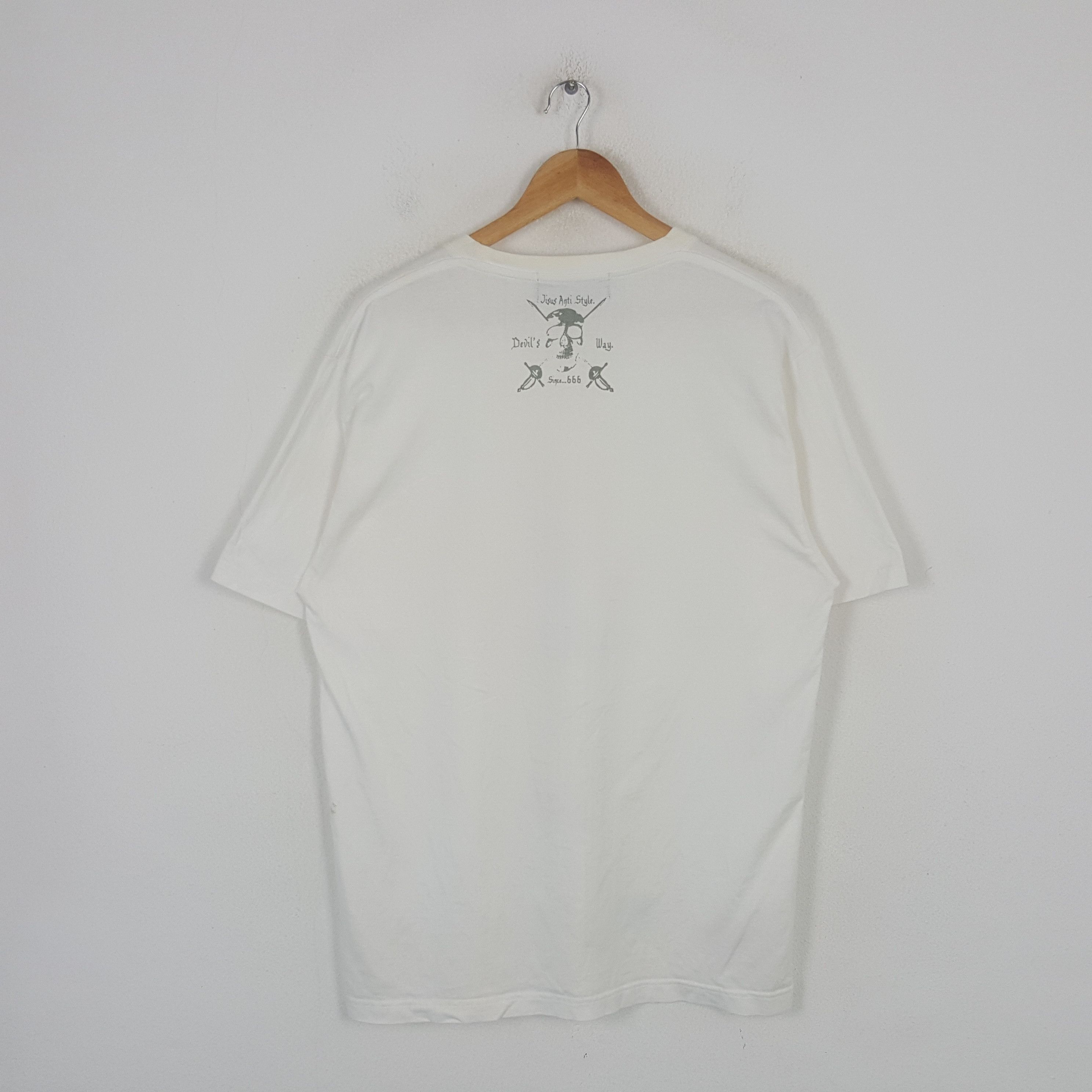 Vintage Vintage Natural Skeleton Punk Style Tshirt C301N62 Size US L / EU 52-54 / 3 - 3 Thumbnail