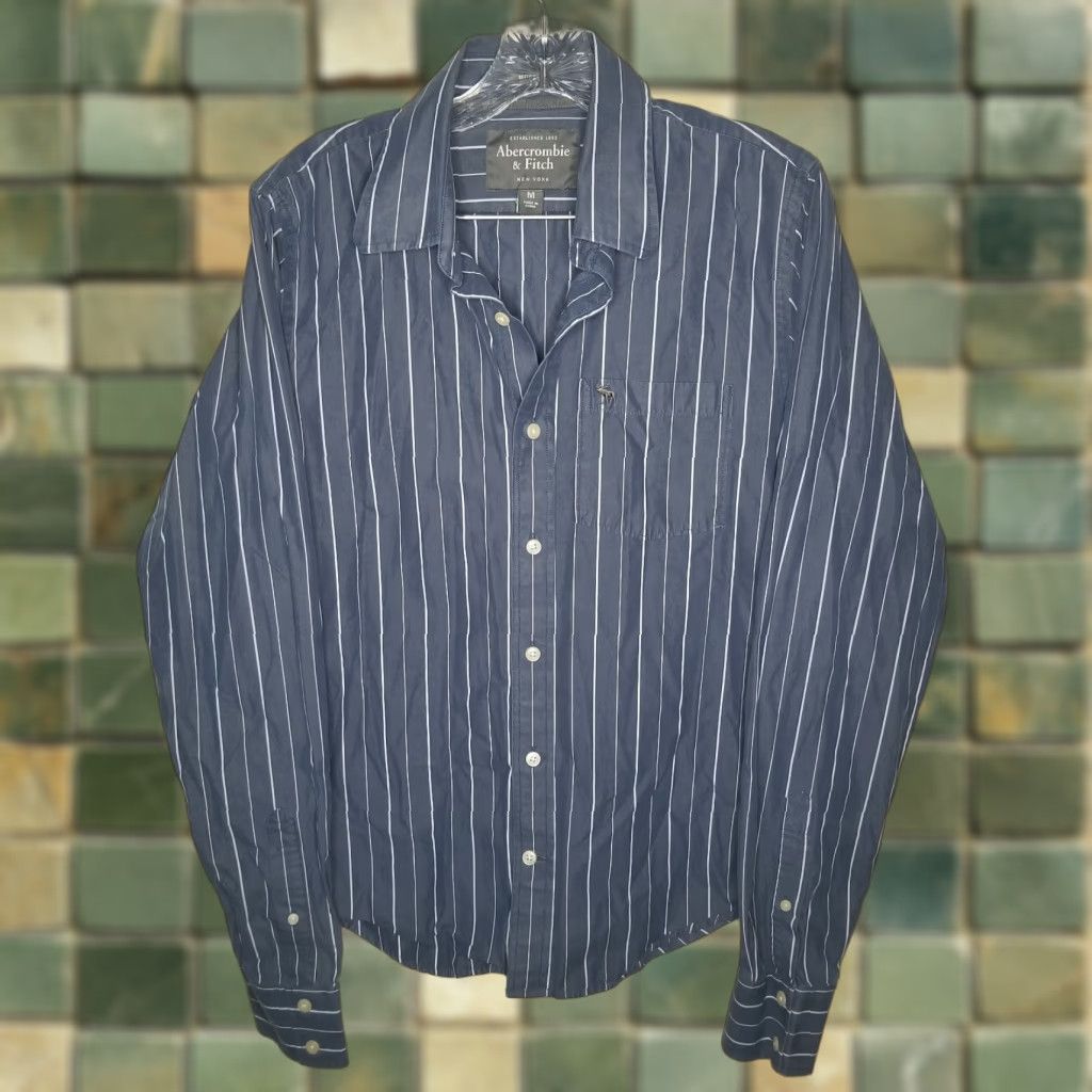 Abercrombie & Fitch Abercrombie & Fitch Mens Blue Striped Long Sleeve Muscle Button Up Size M Size US M / EU 48-50 / 2 - 1 Thumbnail