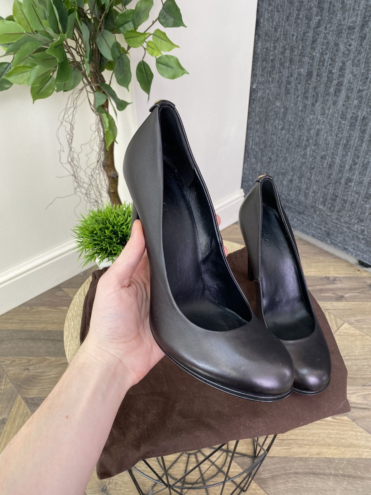 Gucci Vintage Gucci Saddle Soft Leather Round Toe Pumps Size US 10 / IT 40 - 5 Thumbnail