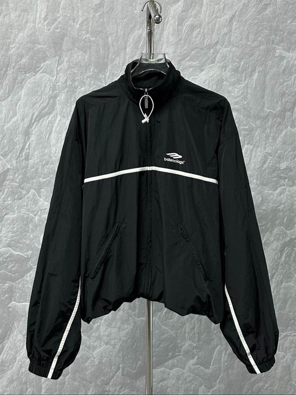 Balenciaga Balenciaga Logo Track Jacket Size XXS Size US XXS / EU 40 - 1 Thumbnail