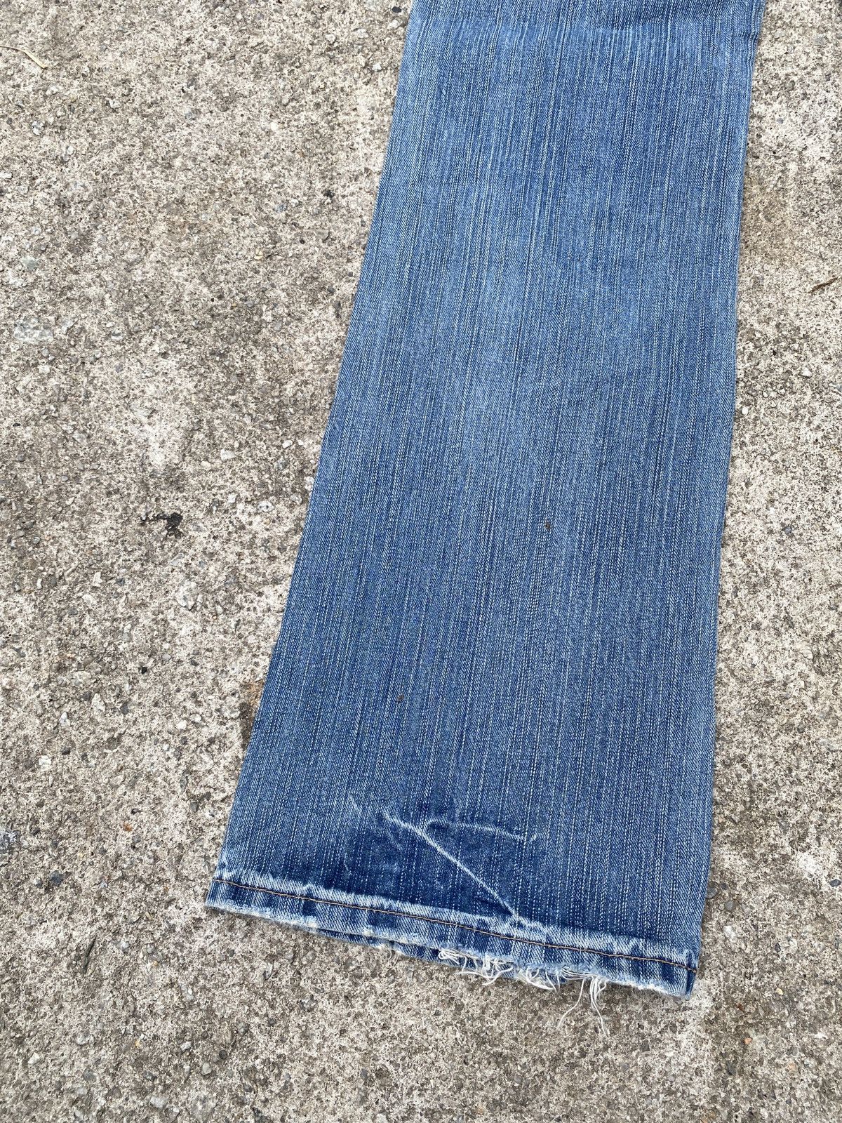 If Six Was Nine × Tornado Mart × Wrangler 2000s - Wrangler Blue Washed Flare Jeans Size US 31 - 11 Thumbnail