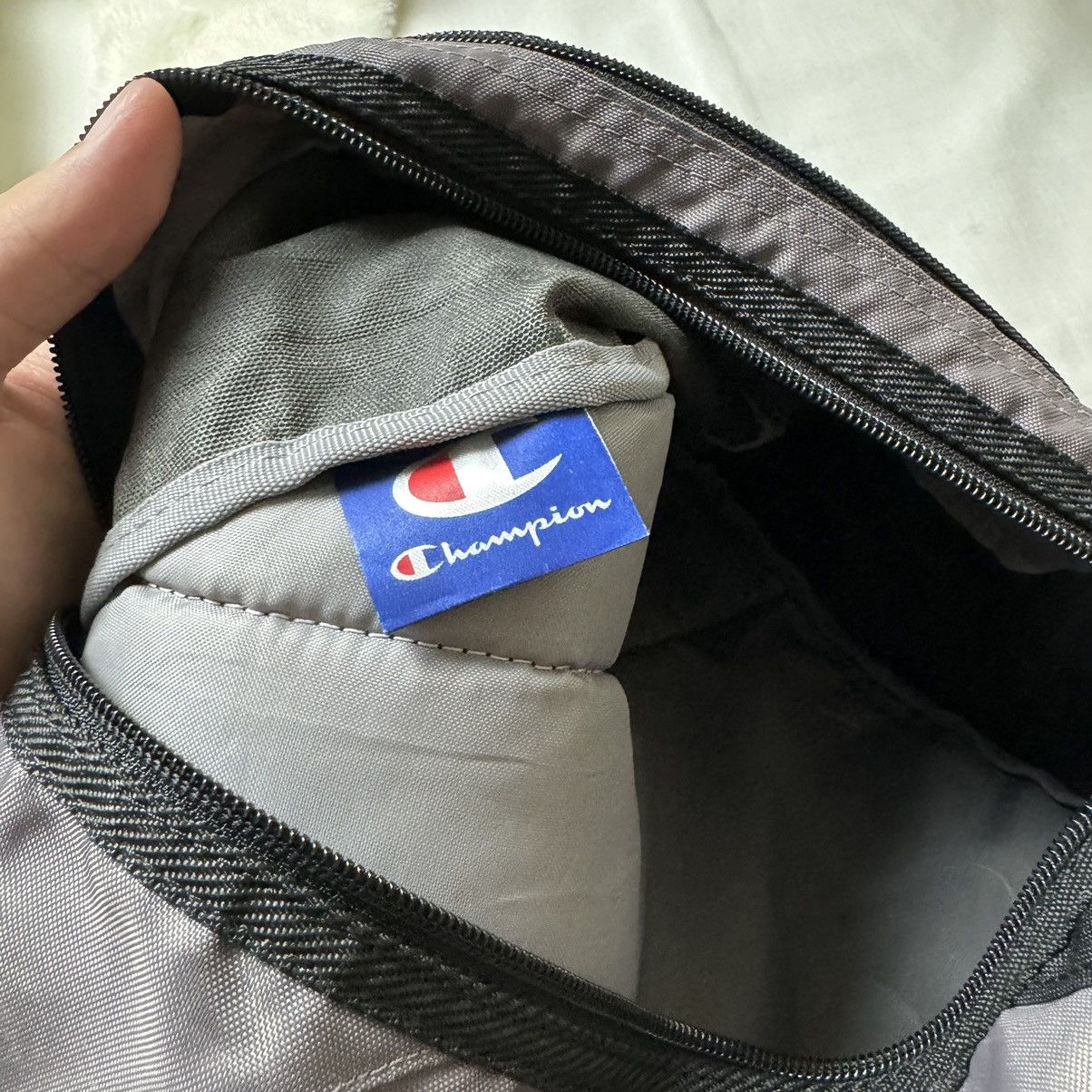 Champion × Vintage Champion Vintage Crossbody Bag Size 38 - 7 Thumbnail