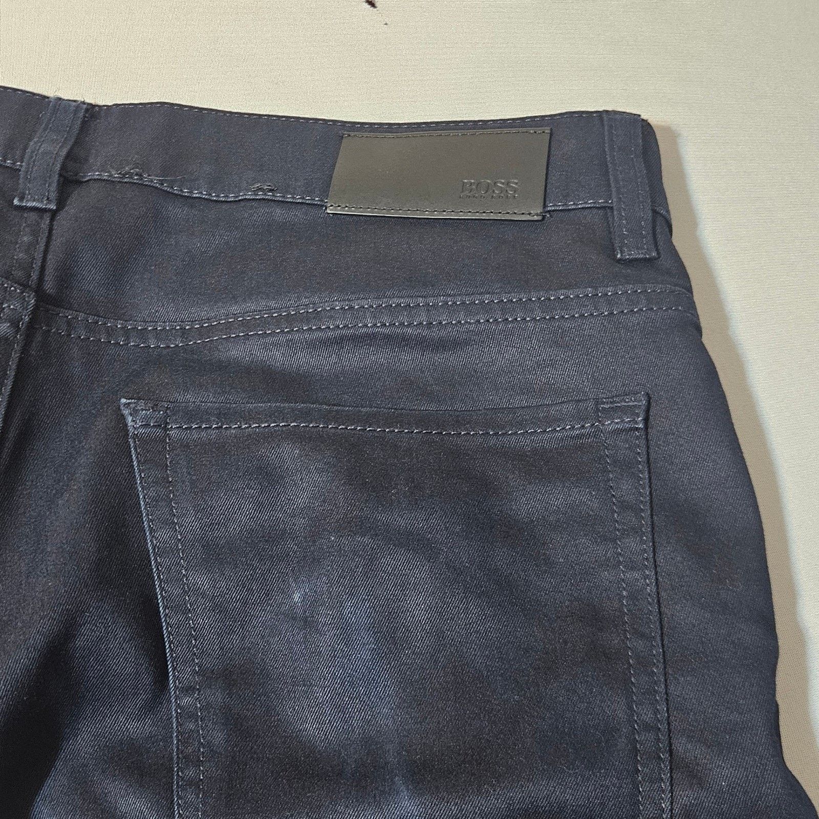 Hugo Boss BOSS Hugo Boss Mens Dark Jeans Finest Italian Fabric 33x30 Size US 33 - 10 Thumbnail