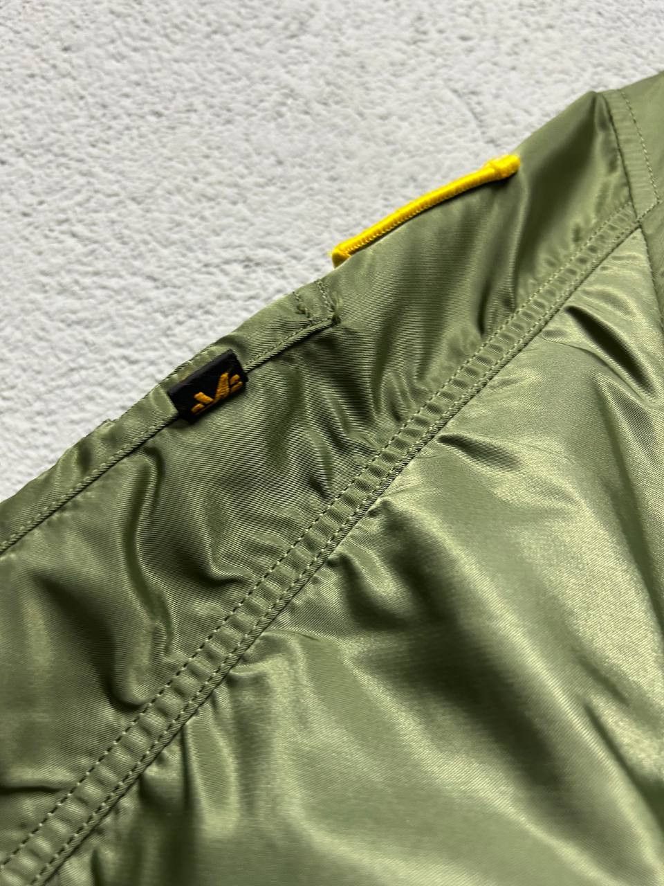 Alpha Industries Alpha Industries NASA mens bomber jacket size M Size US M / EU 48-50 / 2 - 21 Thumbnail