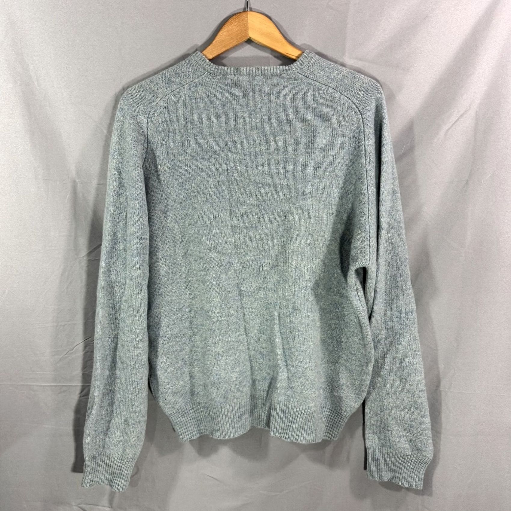 Polo Ralph Lauren VINTAGE Polo Ralph Lauren Sweater Mens Large Gray Lambswool Pullover V Neck Classic Knit Size US L / EU 52-54 / 3 - 2 Thumbnail