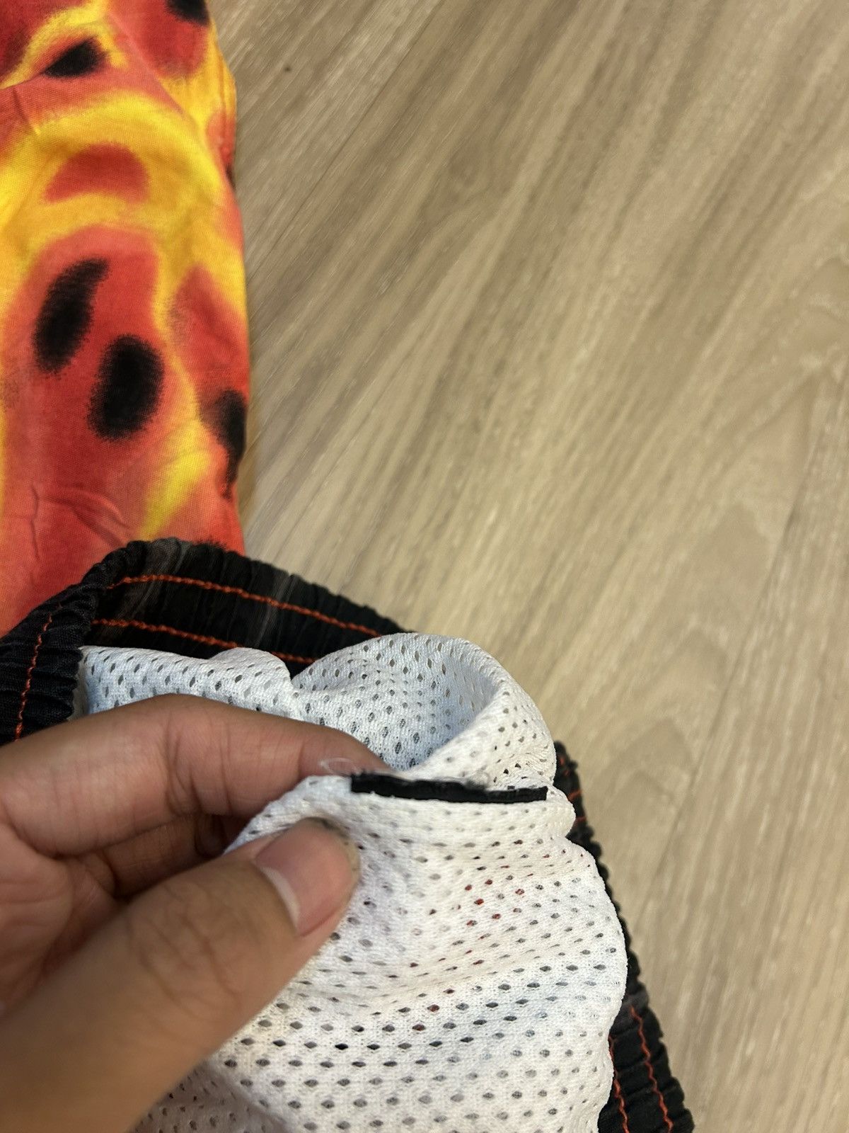 Japanese Brand Vintage Airwalk Flame Graphic Mesh Shorts - Streetwear Size US 32 / EU 48 - 6 Thumbnail