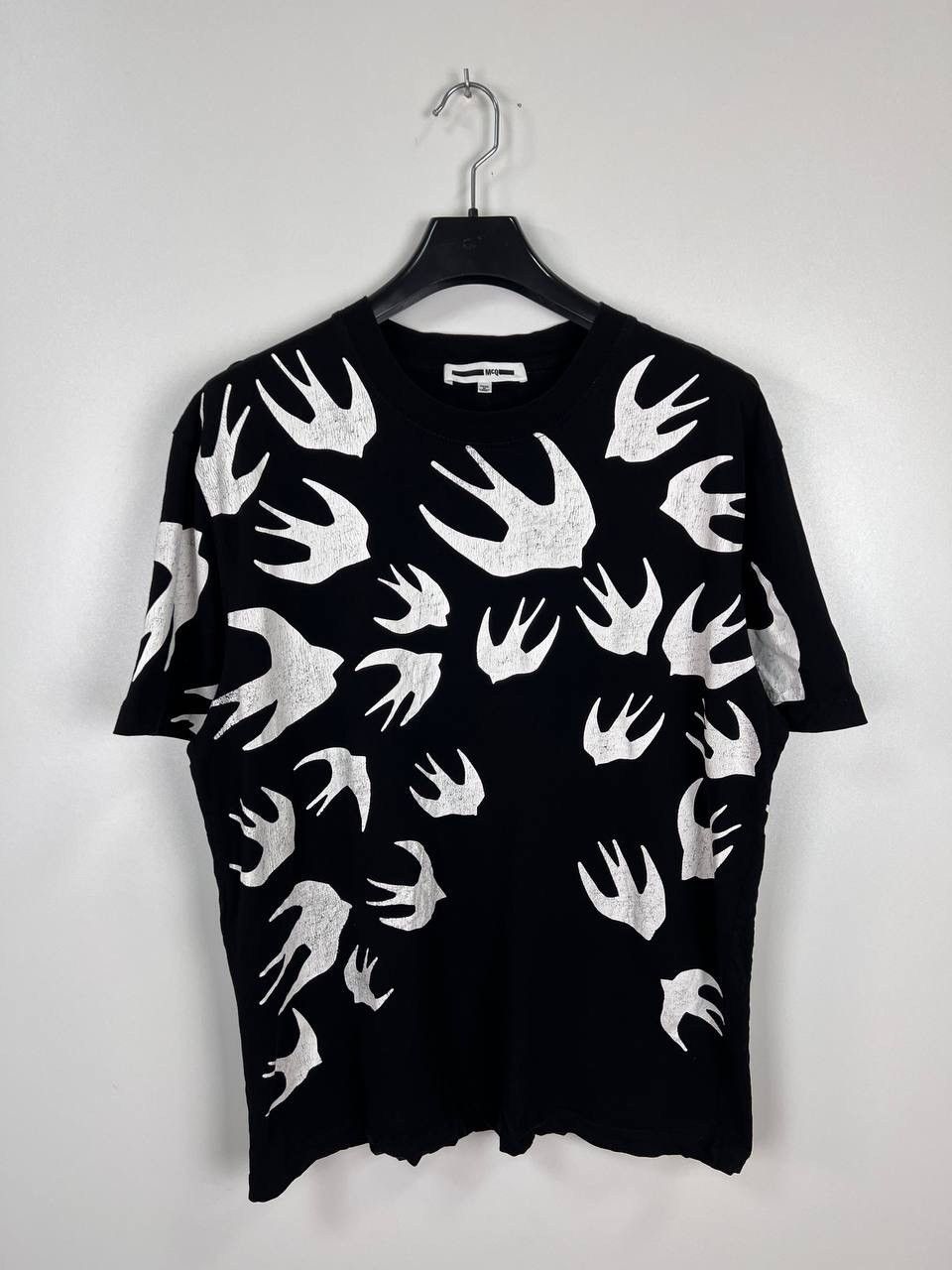 Alexander McQueen Alexander McQueen luxury t-shirts size M Size US M / EU 48-50 / 2 - 1 Thumbnail