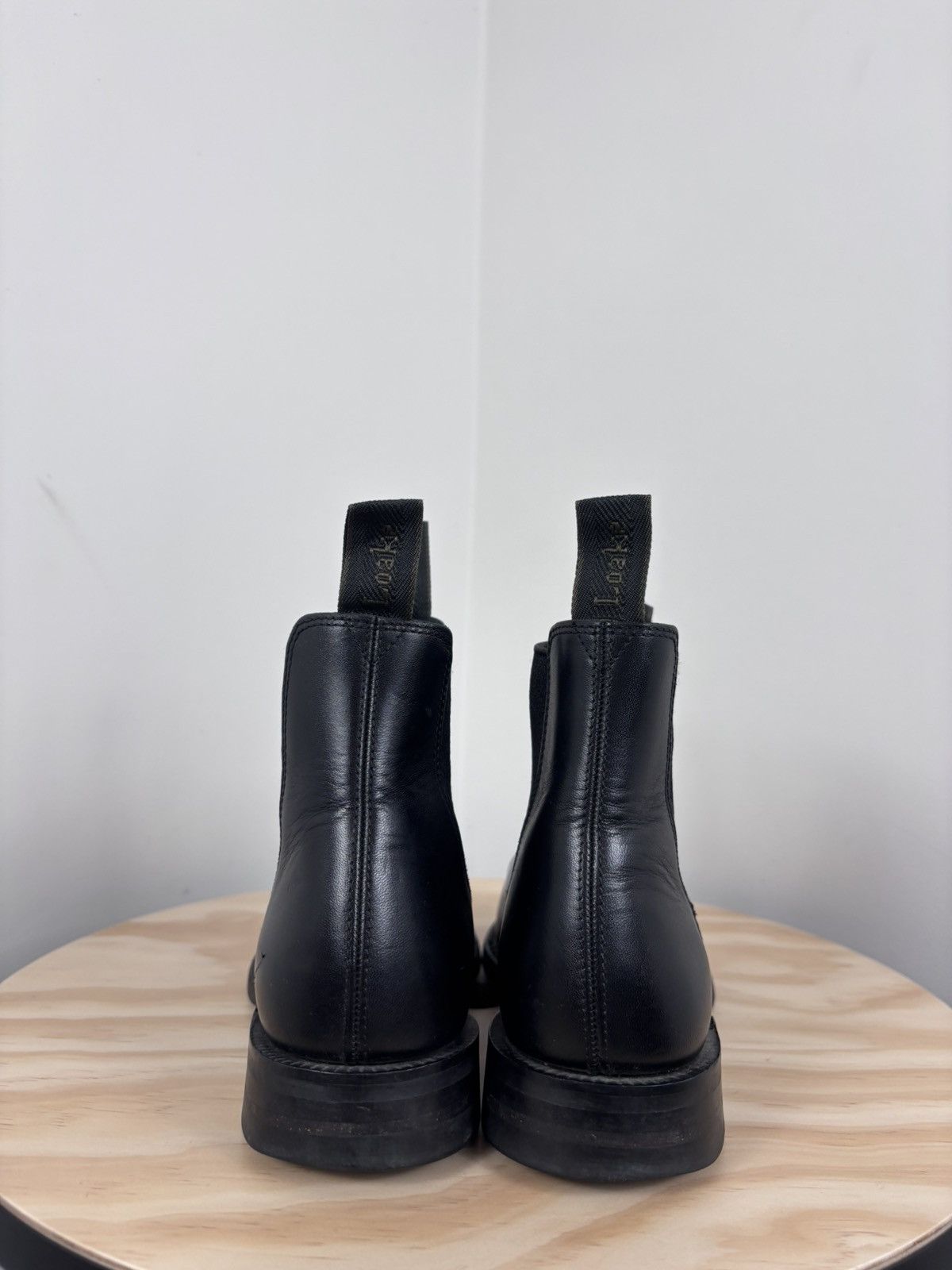 Loake Loake Chatterley Women’s Black Leather Chelsea Boots Size US 6.5 / IT 36.5 - 16 Thumbnail