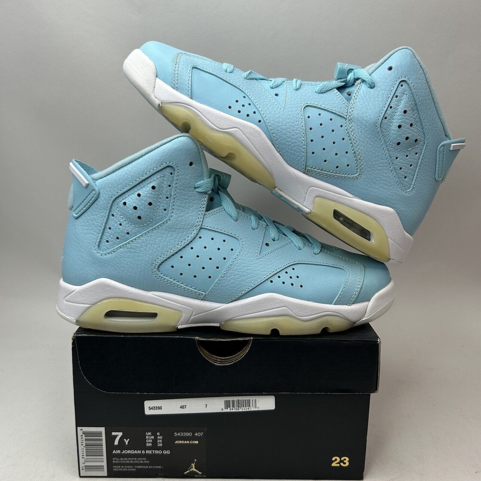 Nike Nike Air Jordan Retro 6 GS “Pantone/Still Blue” 2024 Size US 8.5 / IT 38.5 - 1 Thumbnail