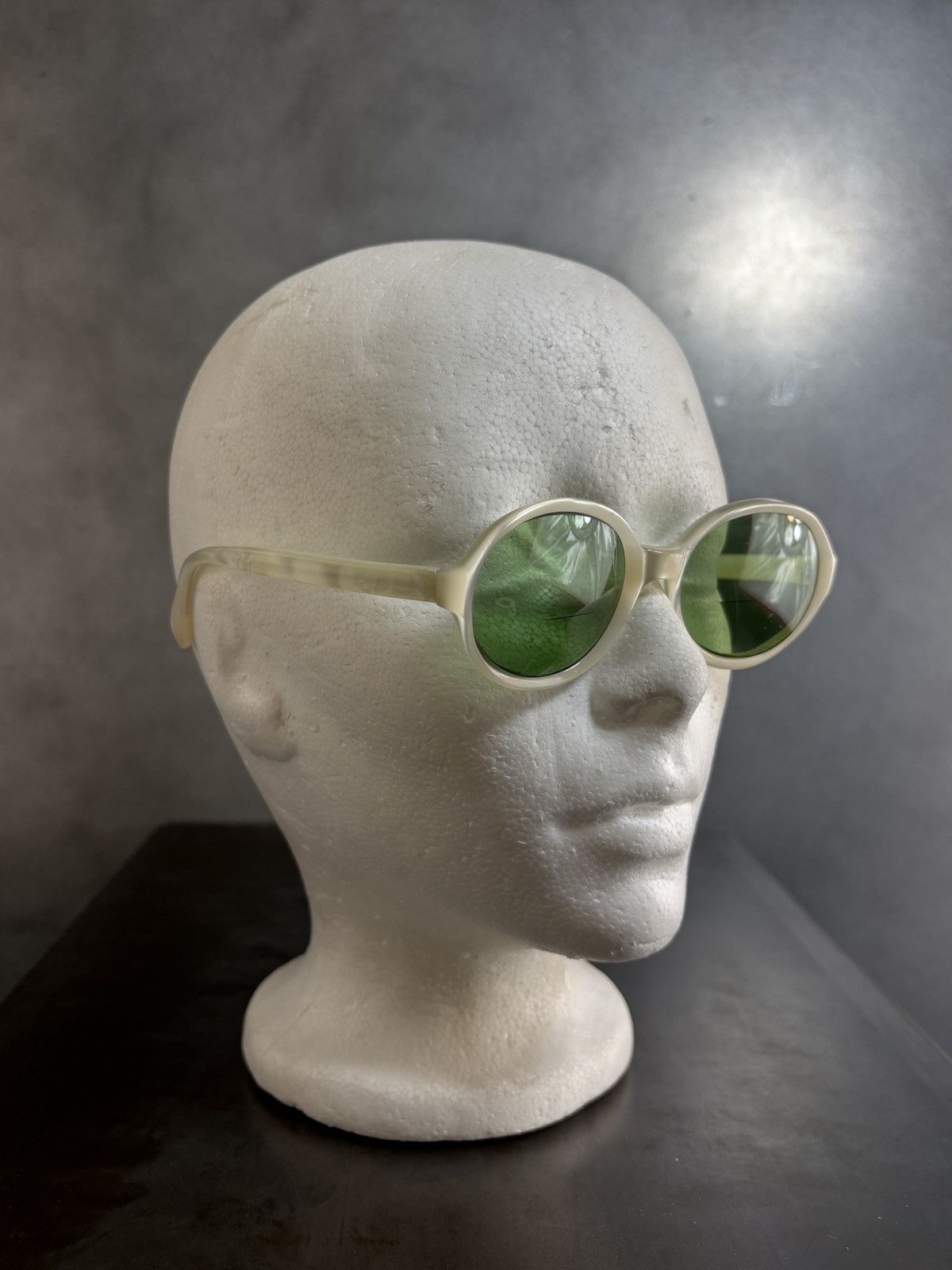 Vintage 1960s Sunglasses Frame True Vintage Selecta France Pearl 70s Size ONE SIZE - 3 Thumbnail
