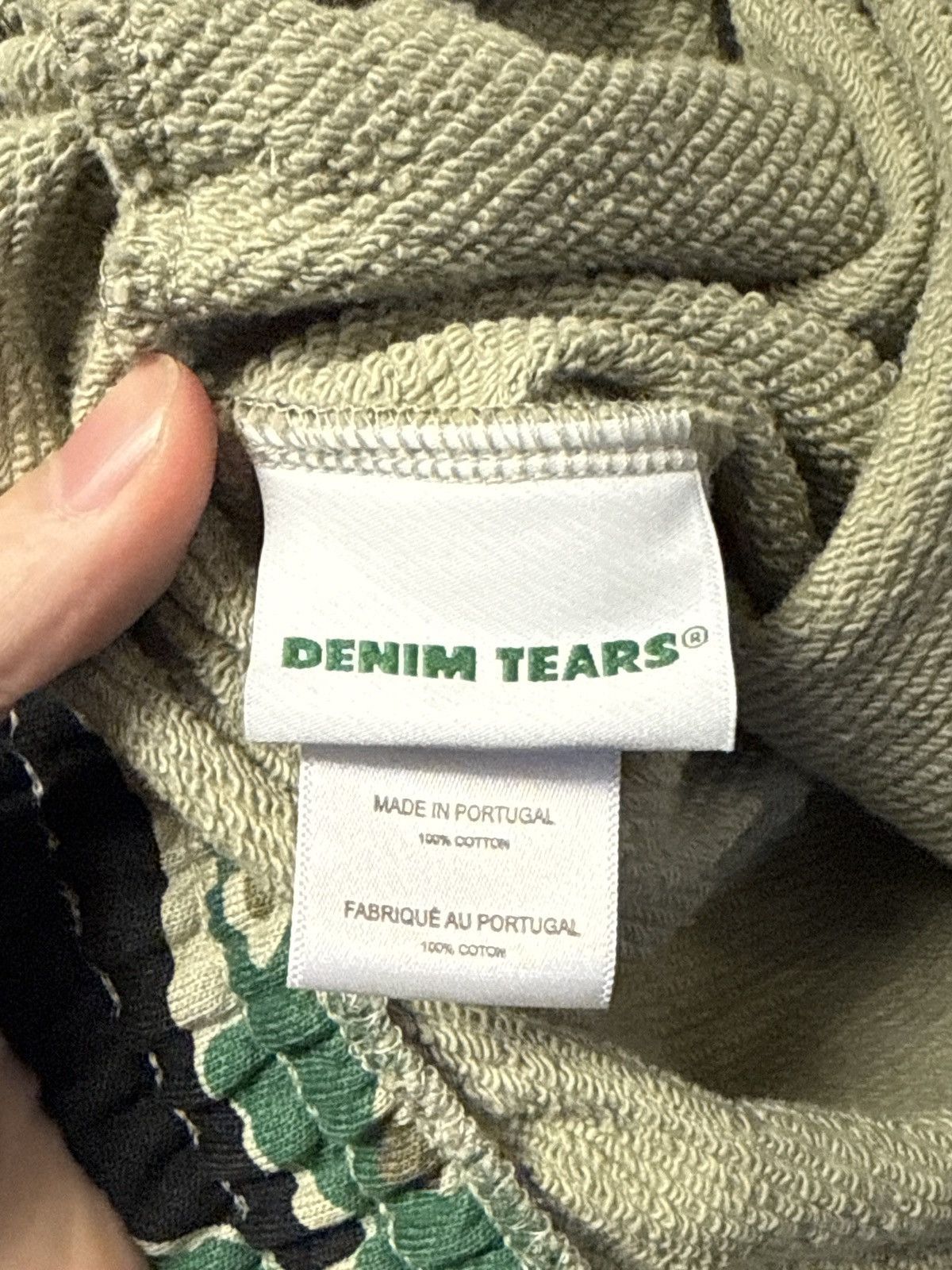 DENIM TEARS Denim Tears Cotton Wreath Camo Sweatpants Size XXL NEW Size US 36 / EU 52 - 13 Thumbnail