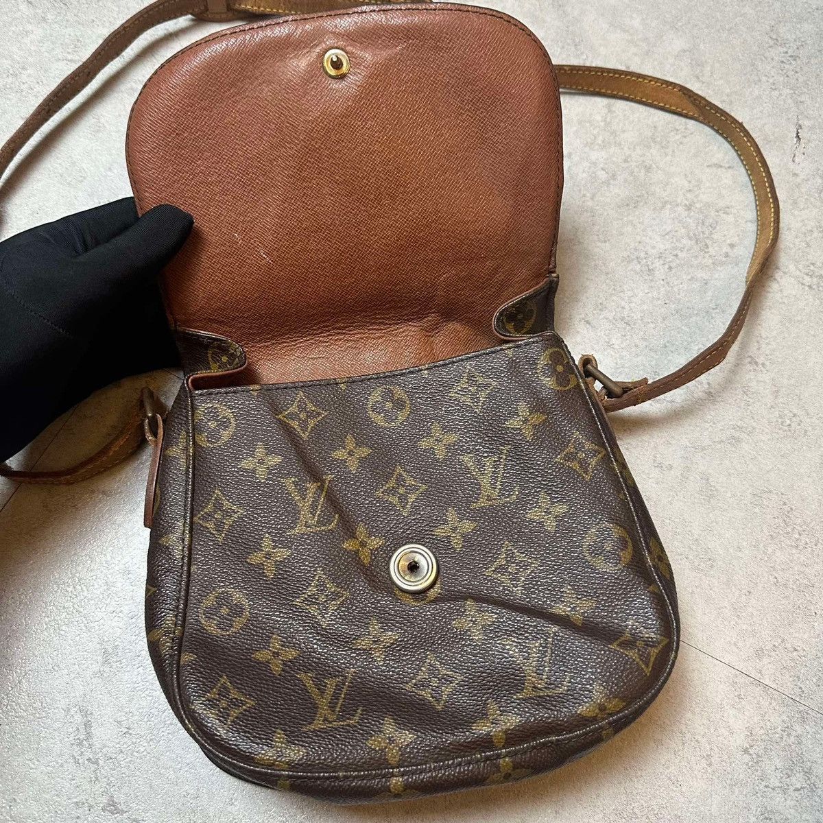 Louis Vuitton LOUIS VUITTON Saint-Cloud MM Monogram Canvas Bags Size ONE SIZE - 10 Thumbnail