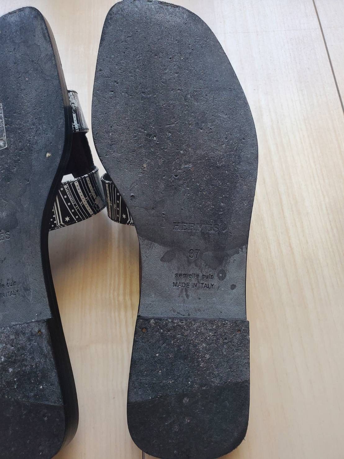 Hermes Hermès Oran Astrologie/Bandana B/W EU37 (US6.5/JP23.5) Size US 6.5 / IT 36.5 - 7 Thumbnail