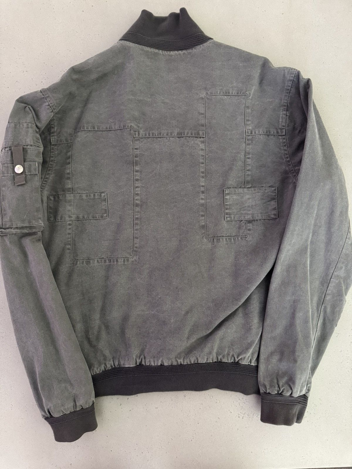 John Elliott John Elliott Bomber Season 7 Sz 3 Size US L / EU 52-54 / 3 - 7 Thumbnail