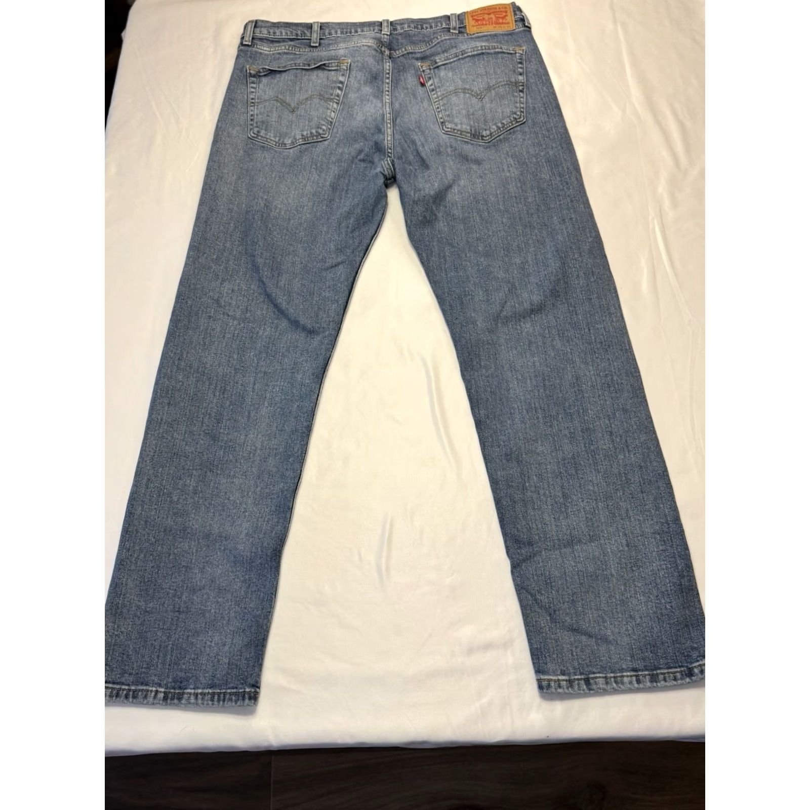 Levi's Levi’s 505 Classic Straight Leg Blue Jeans Measures 38x31 tag 40x32 Men’s Size US 38 / EU 54 - 5 Thumbnail