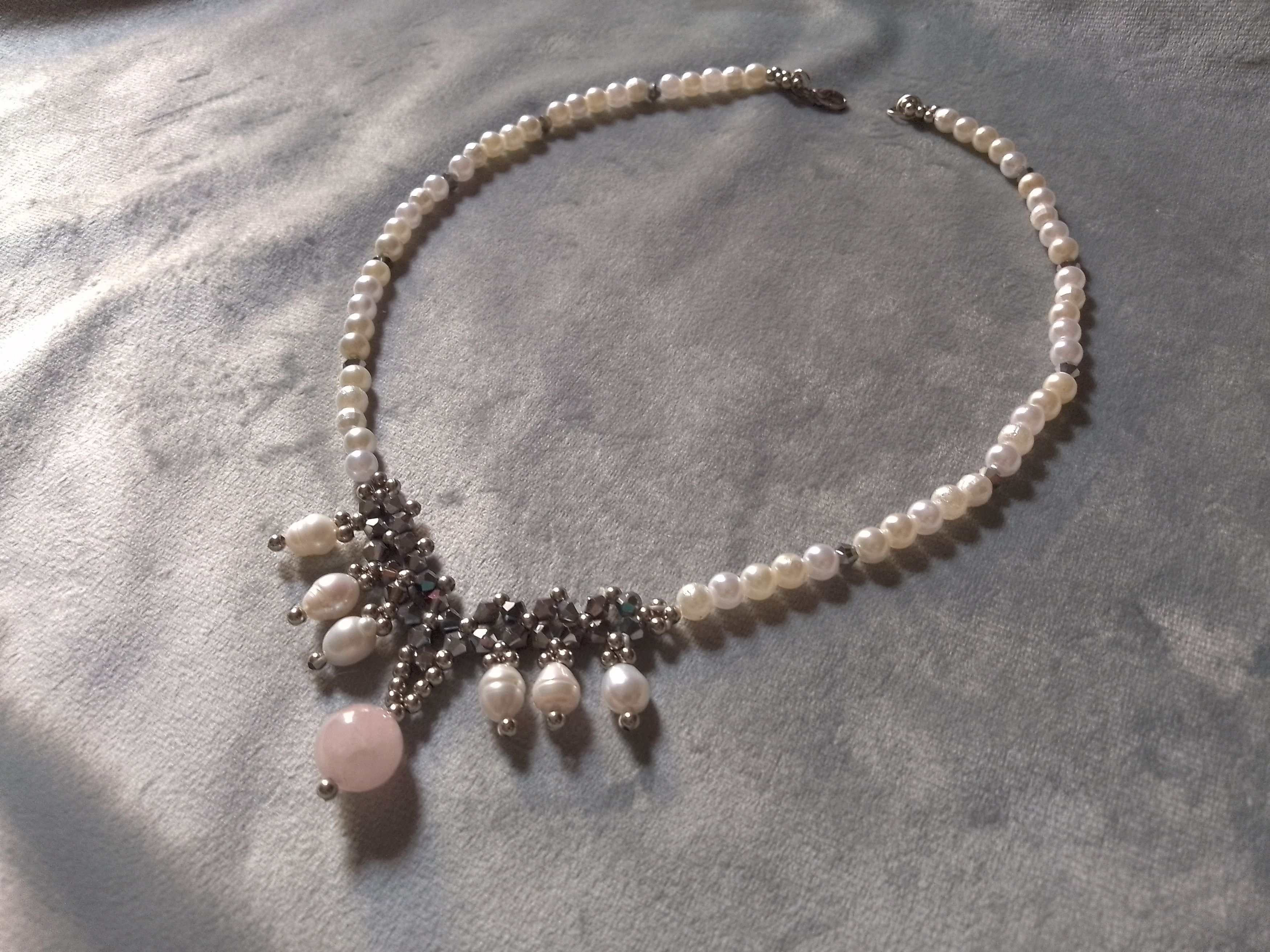 Handmade Necklace with freshwater pearls and rose quartz Size ONE SIZE - 9 Thumbnail