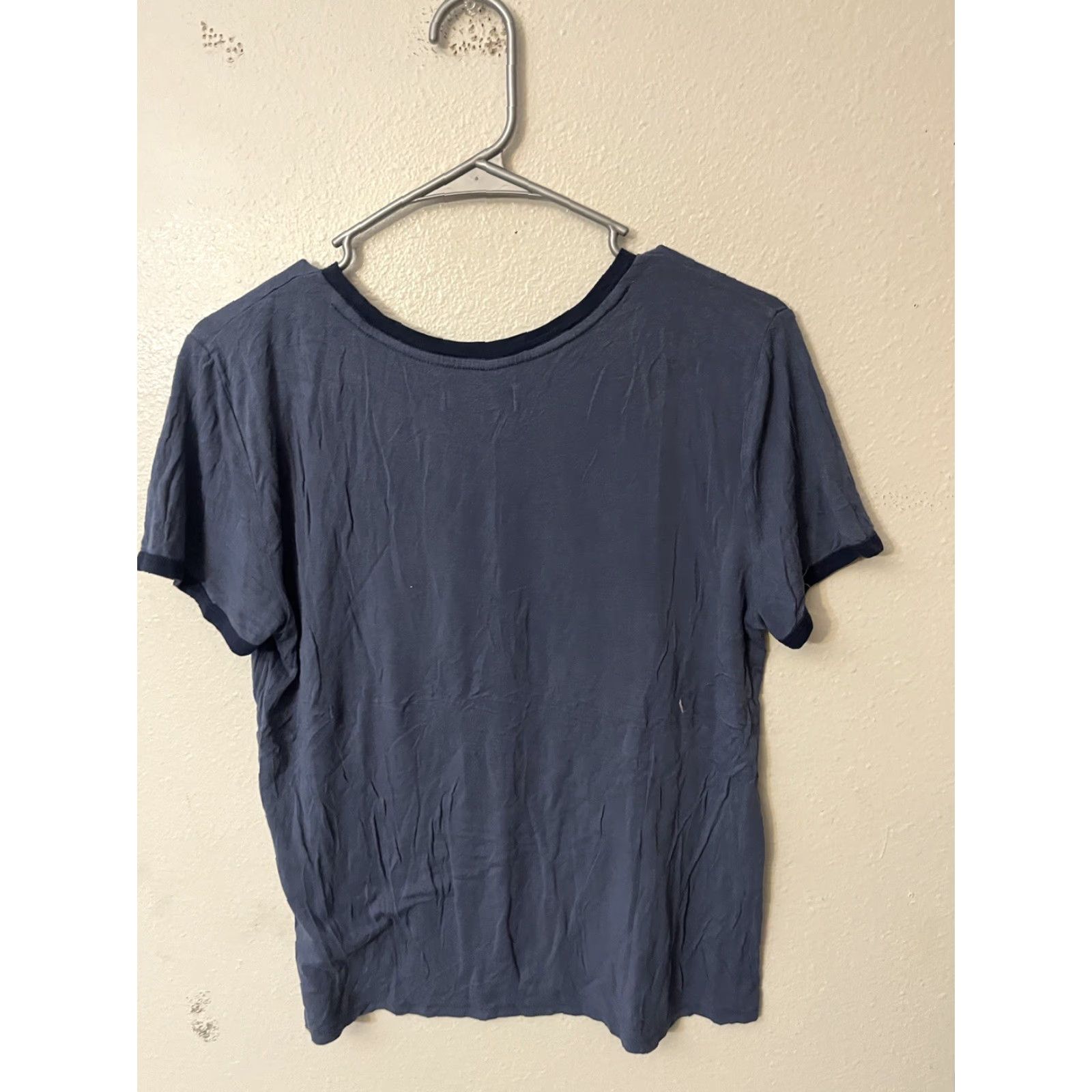 Abercrombie & Fitch Abercrombie & Fitch Shirt Medium Womens Knit Blue Solid Essential Vintage Size M / US 6-8 / IT 42-44 - 2 Thumbnail