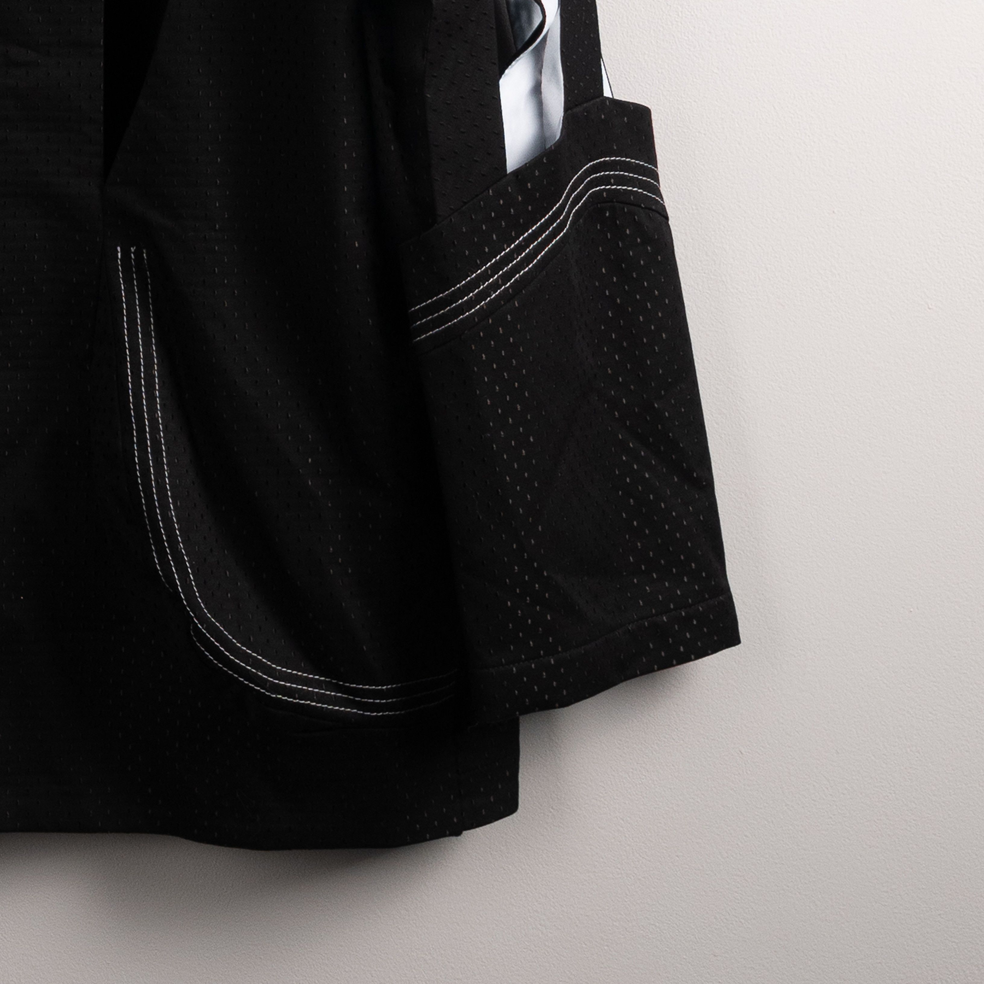 Kiko Kostadinov Kiko Kostadinov SS21 'Hydra' Cut Out Shell Jacket Black Size US L / EU 52-54 / 3 - 10 Thumbnail