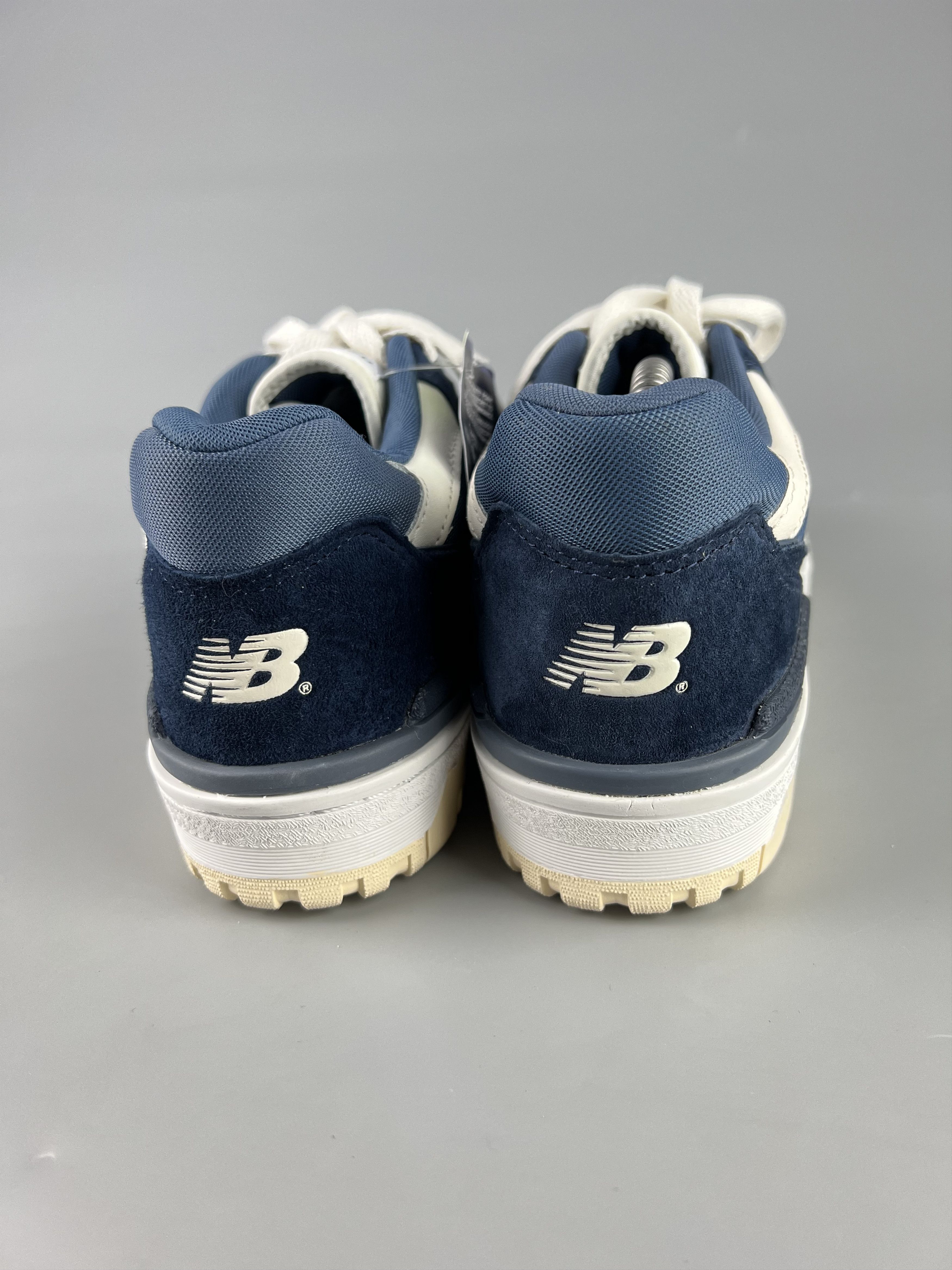 New Balance New Balance 550 Men's Navy Blue Suede Sneakers Size US8 Size US 8 / EU 41 - 3 Thumbnail