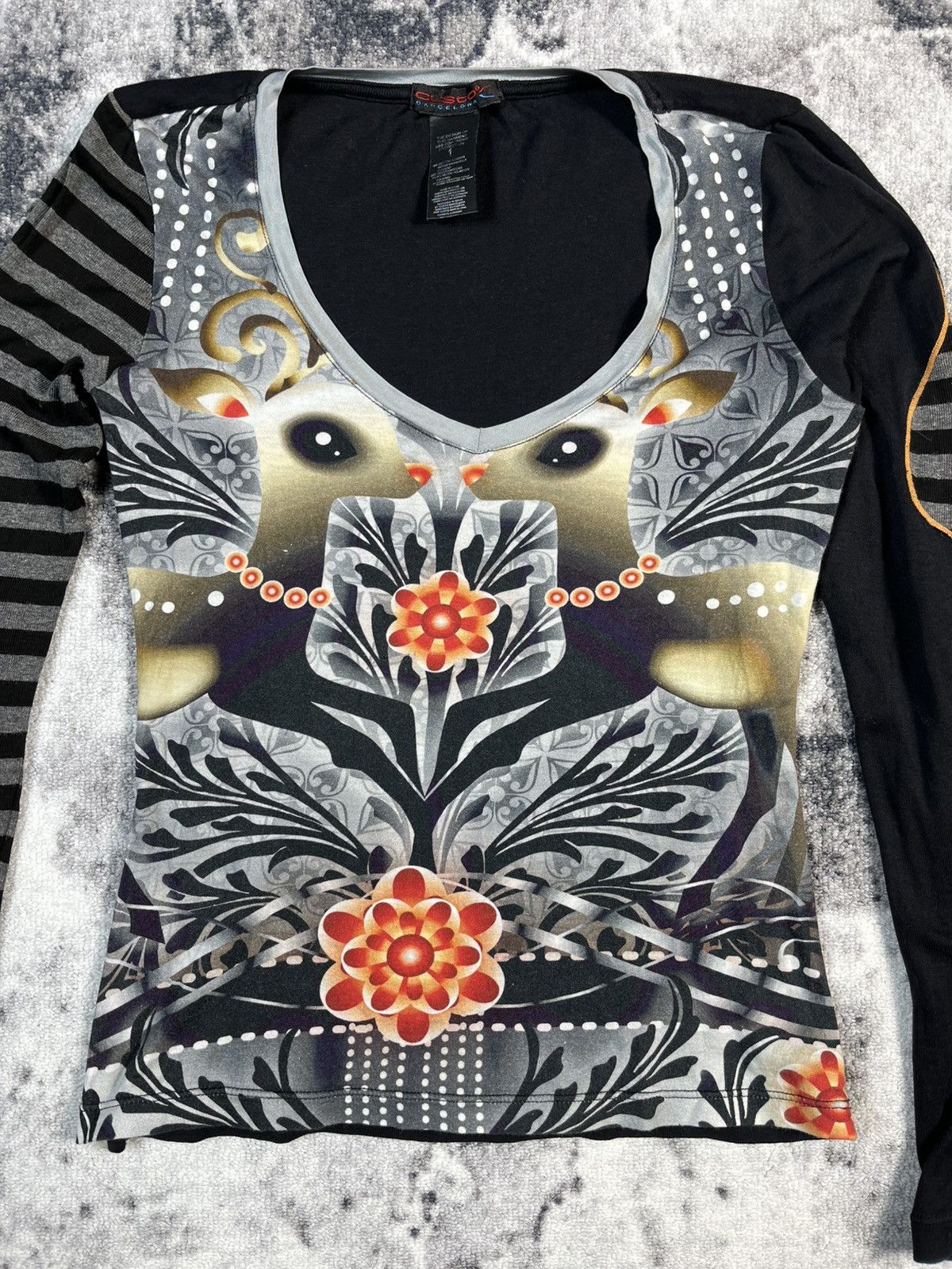 Custo Barcelona Custo Barcelona Deer Graphic Long Sleeve Y2K Top XS S Size XS / US 0-2 / IT 36-38 - 4 Thumbnail