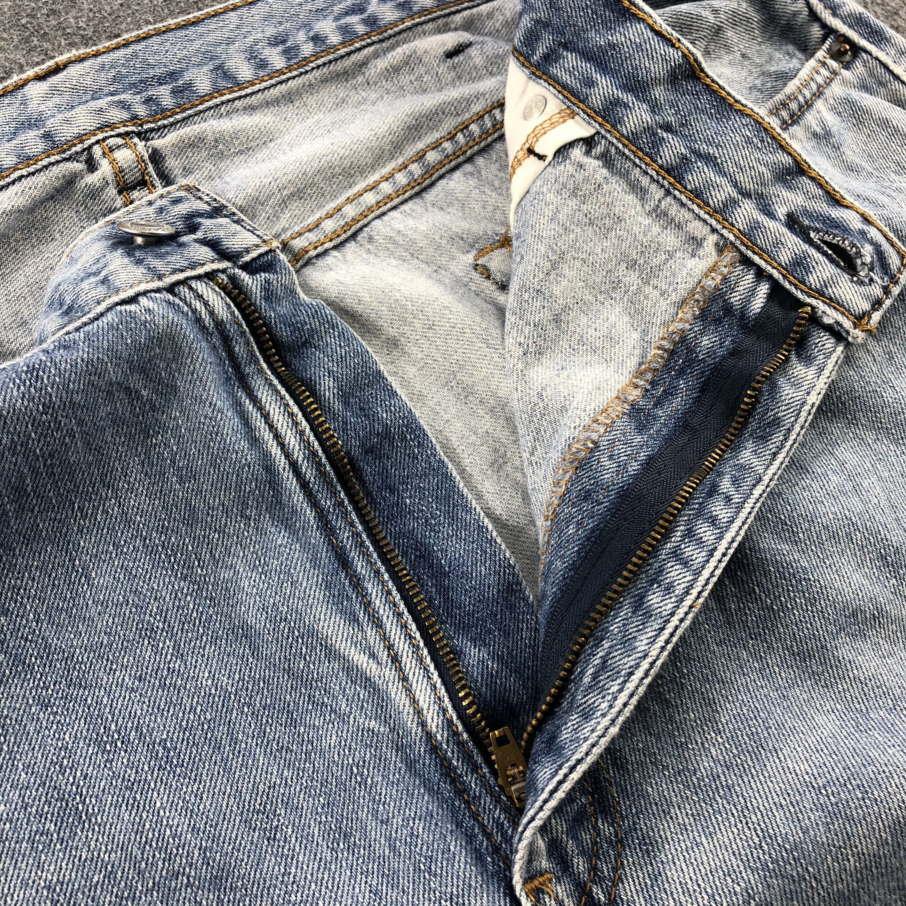 Levi's Vintage Light Wash Levis 550 Jeans- J1368 Size US 40 / EU 56 - 8 Thumbnail