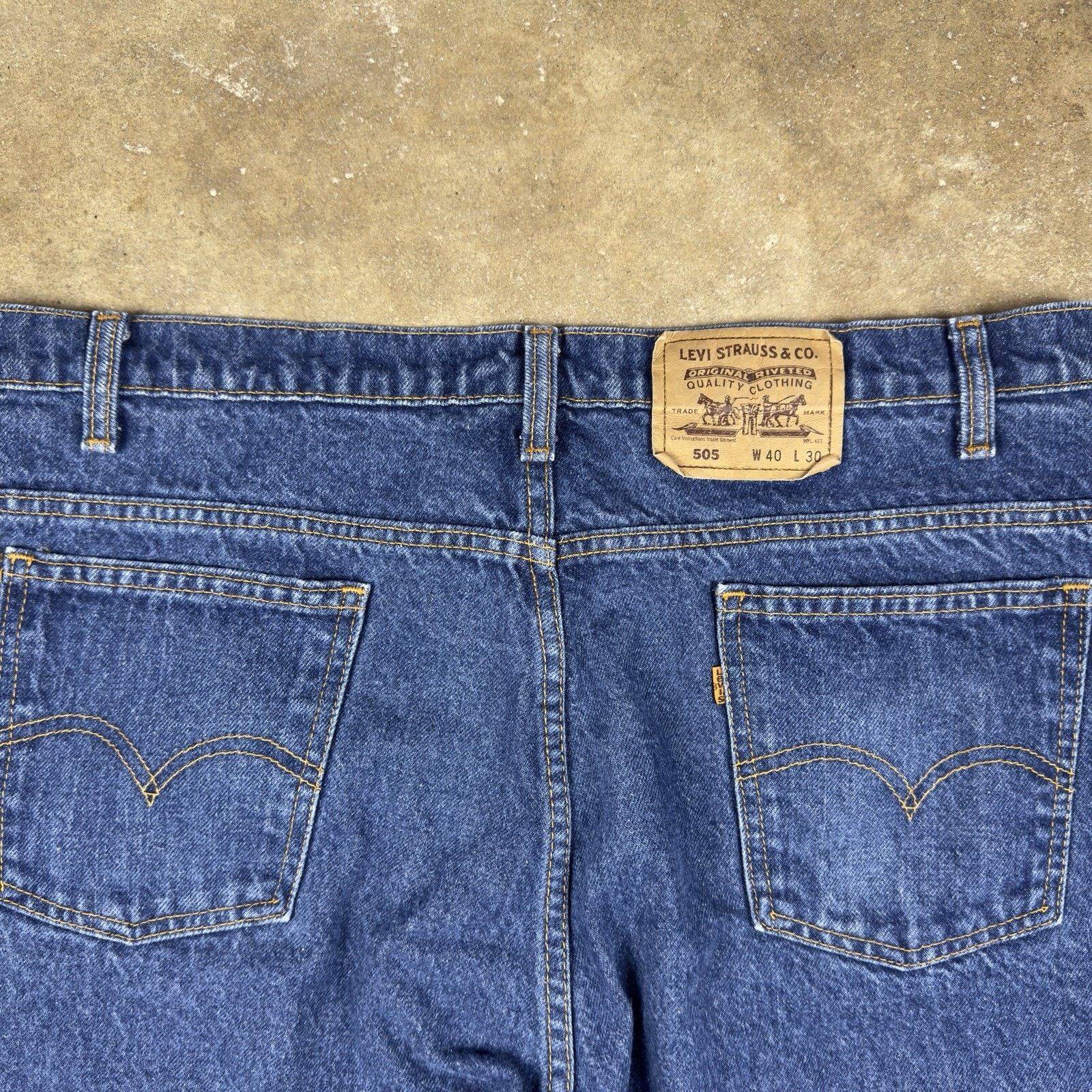 Levi's VTG Levi’s 505 Jeans Men’s 38x27.25 Straight Leg Med Wash Size US 38 / EU 54 - 4 Thumbnail