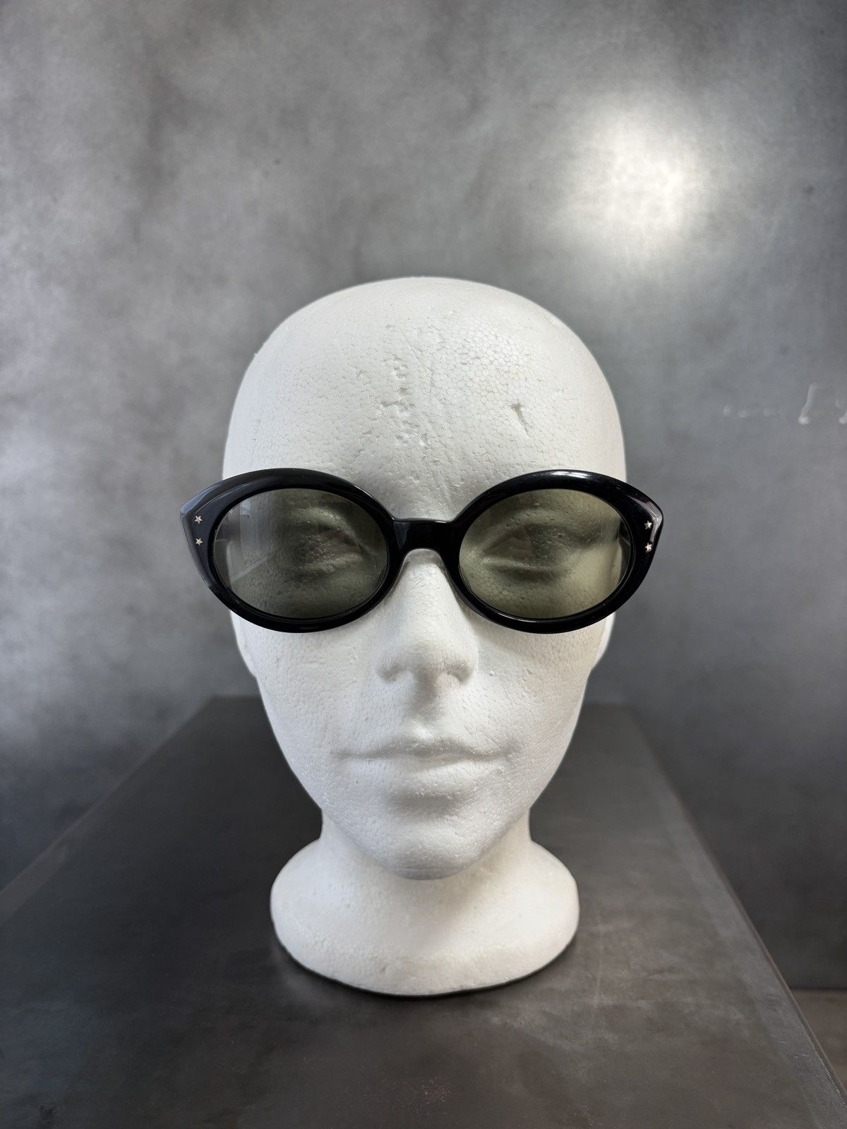 Vintage 1960s Sunglasses Frames True Vintage Cat Eye Oval France USA Size ONE SIZE - 5 Thumbnail