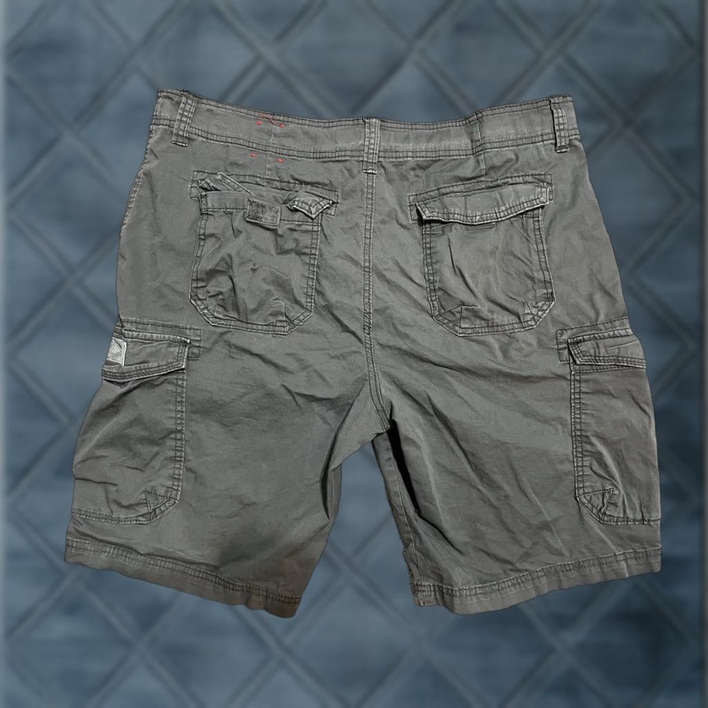 Vintage UNIONBAY Men Shorts Cargo Gray Stretch Flat Front Casual 36 Size US 36 / EU 52 - 1 Thumbnail