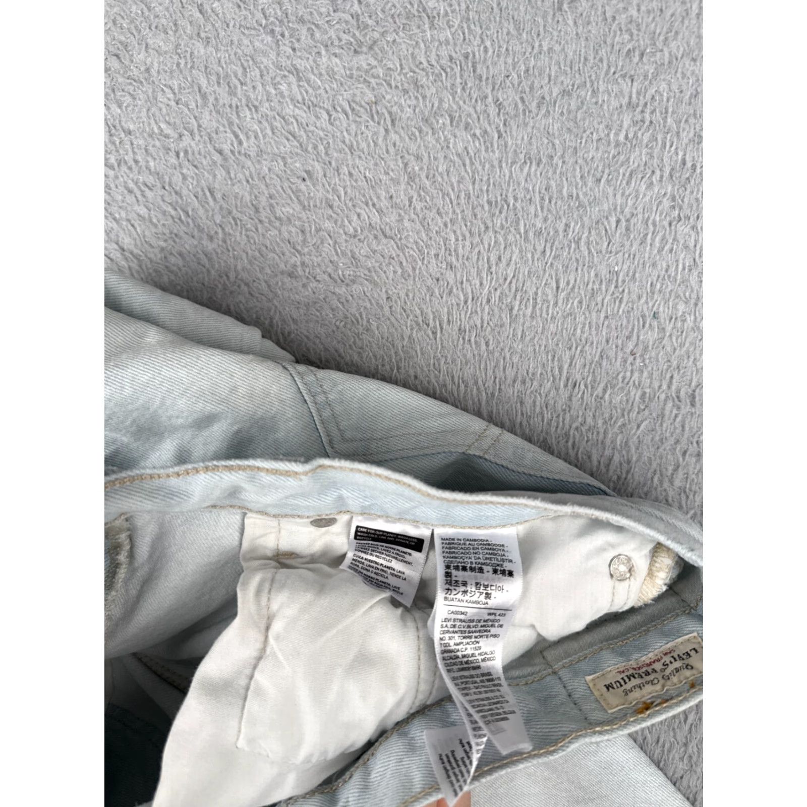 Levi's VINTAGE Levi's 501 Jeans Jeans Pants 30x26 Levi's 501 Cotton Denim Blue Button Fly Regular 5-Pocket Men Classic Distressed 501 Series Size US 30 / EU 46 - 7 Thumbnail