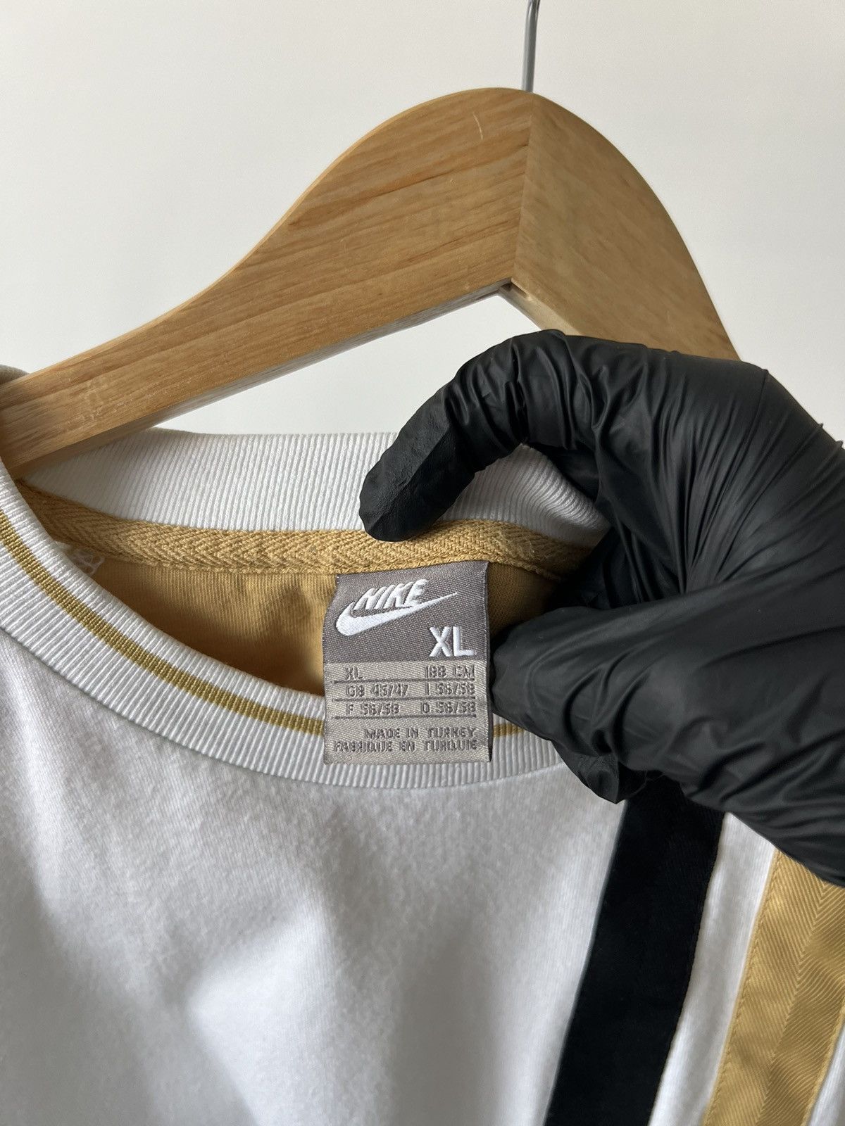 Vintage 🇮🇹 Vintage 00’s Juventus Nike Jersey T-Shirt rare retro hype Size US XL / EU 56 / 4 - 10 Thumbnail